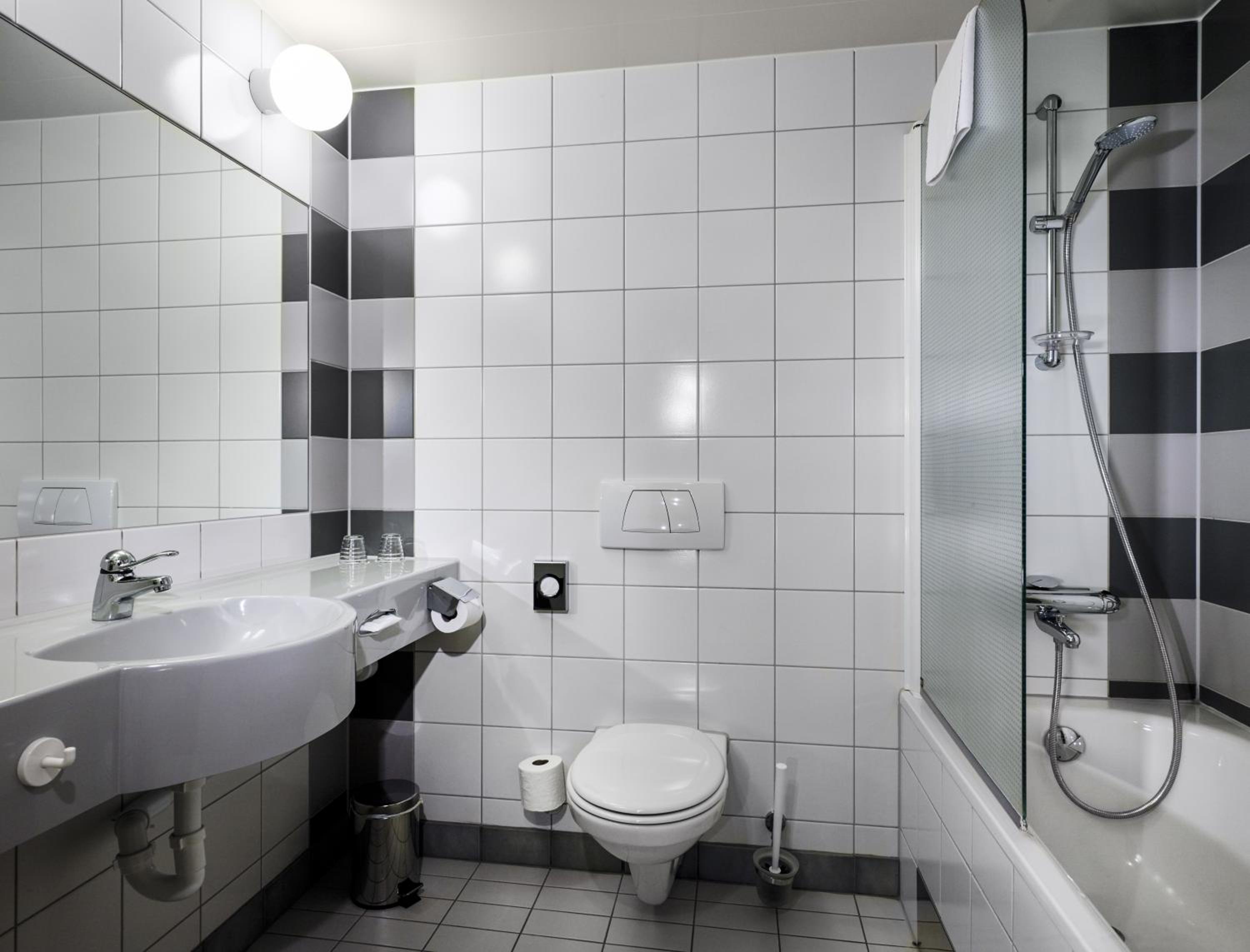 Standard Double or Twin Room - Gothia Towers - Photo 9
