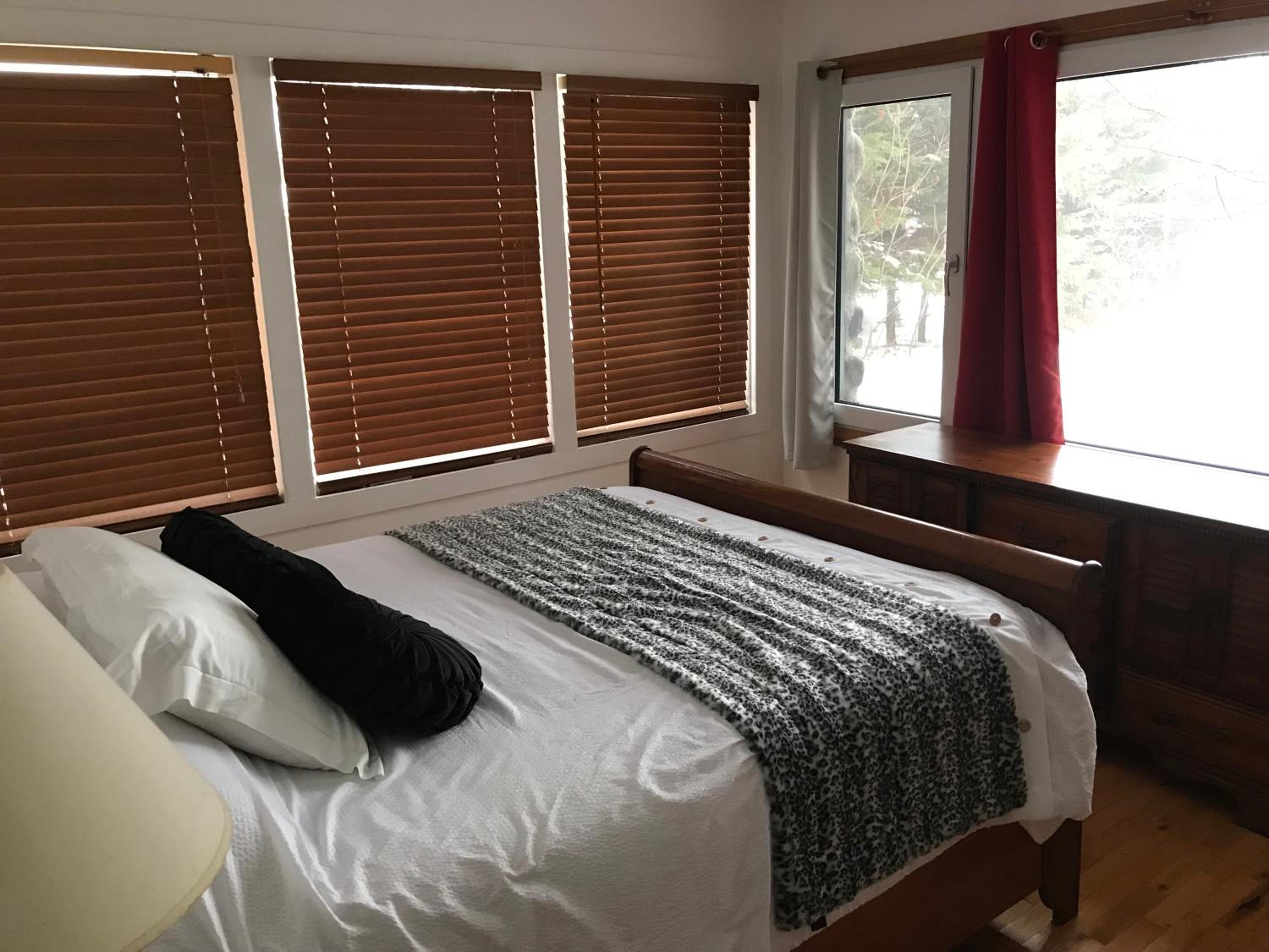 Economy Double Room photo 3