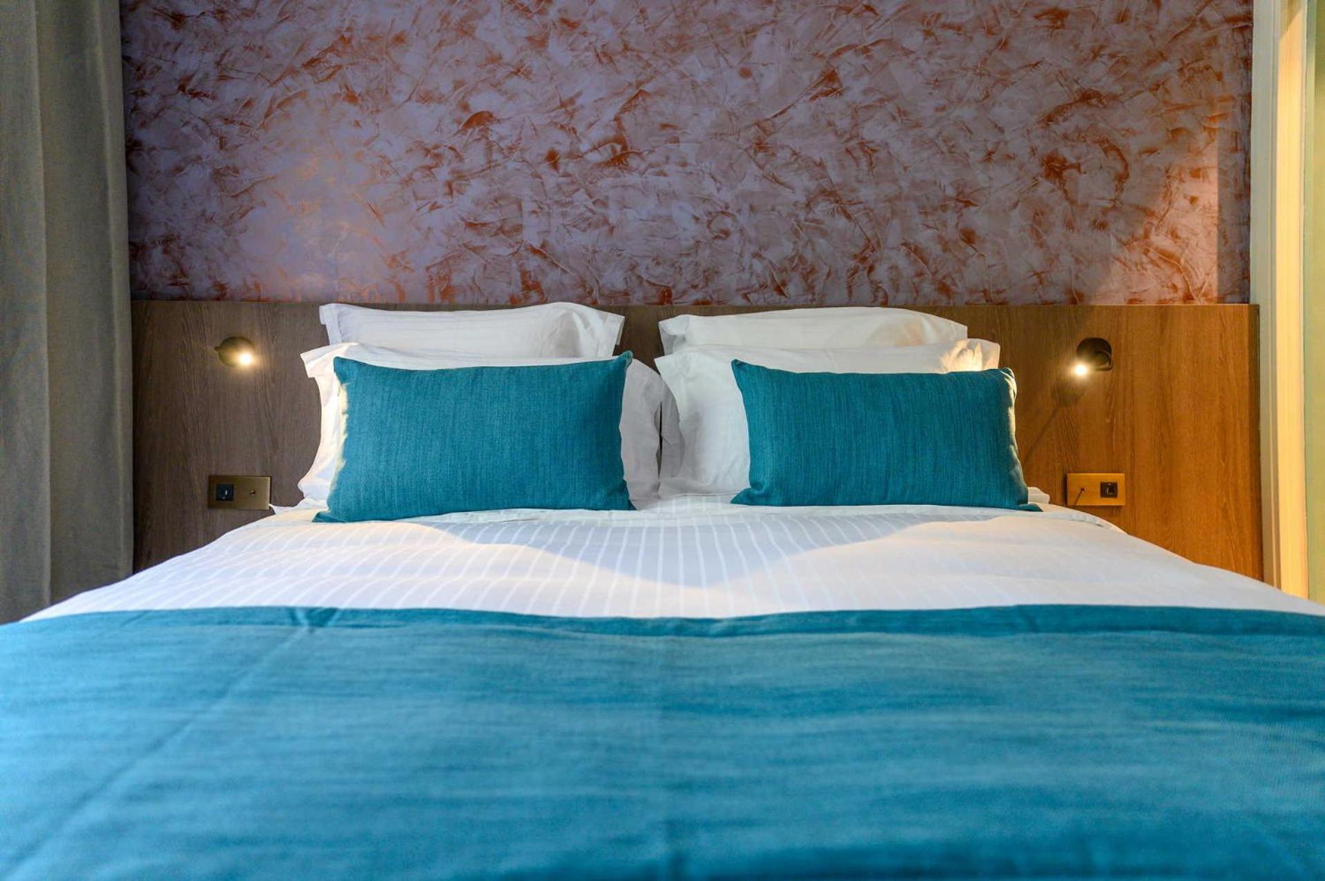 Classic Room with Balcony photo 3