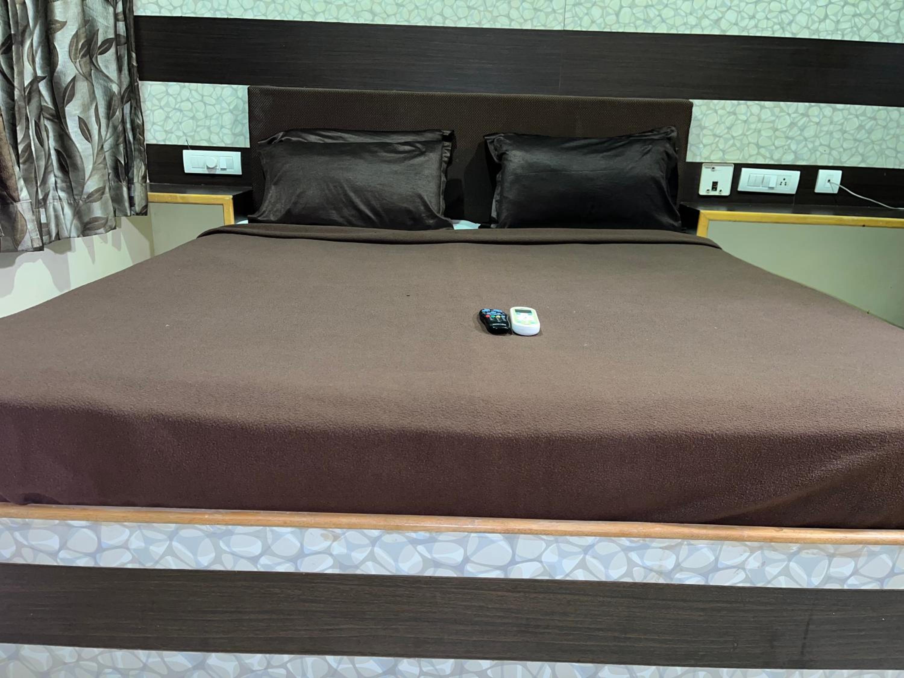 Deluxe Room - Photo 3