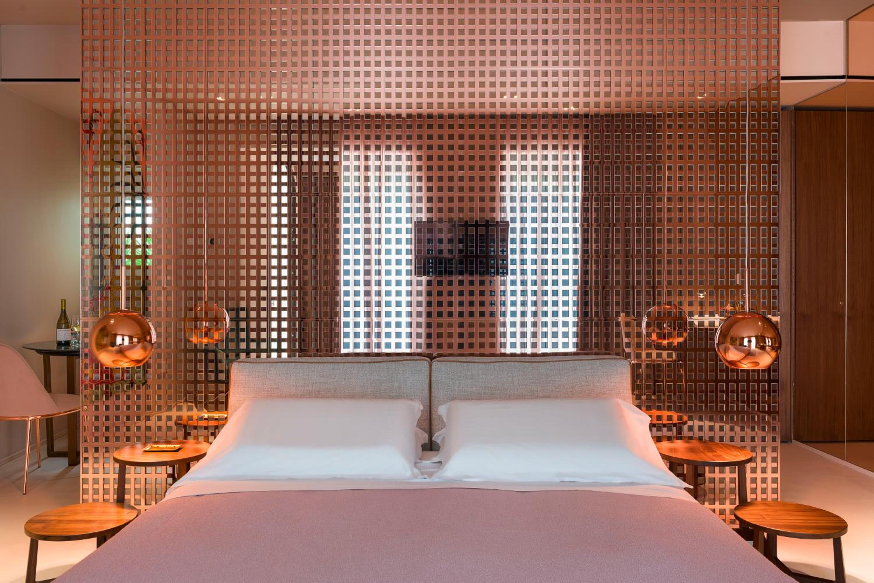 Executive Suite - Photo 11