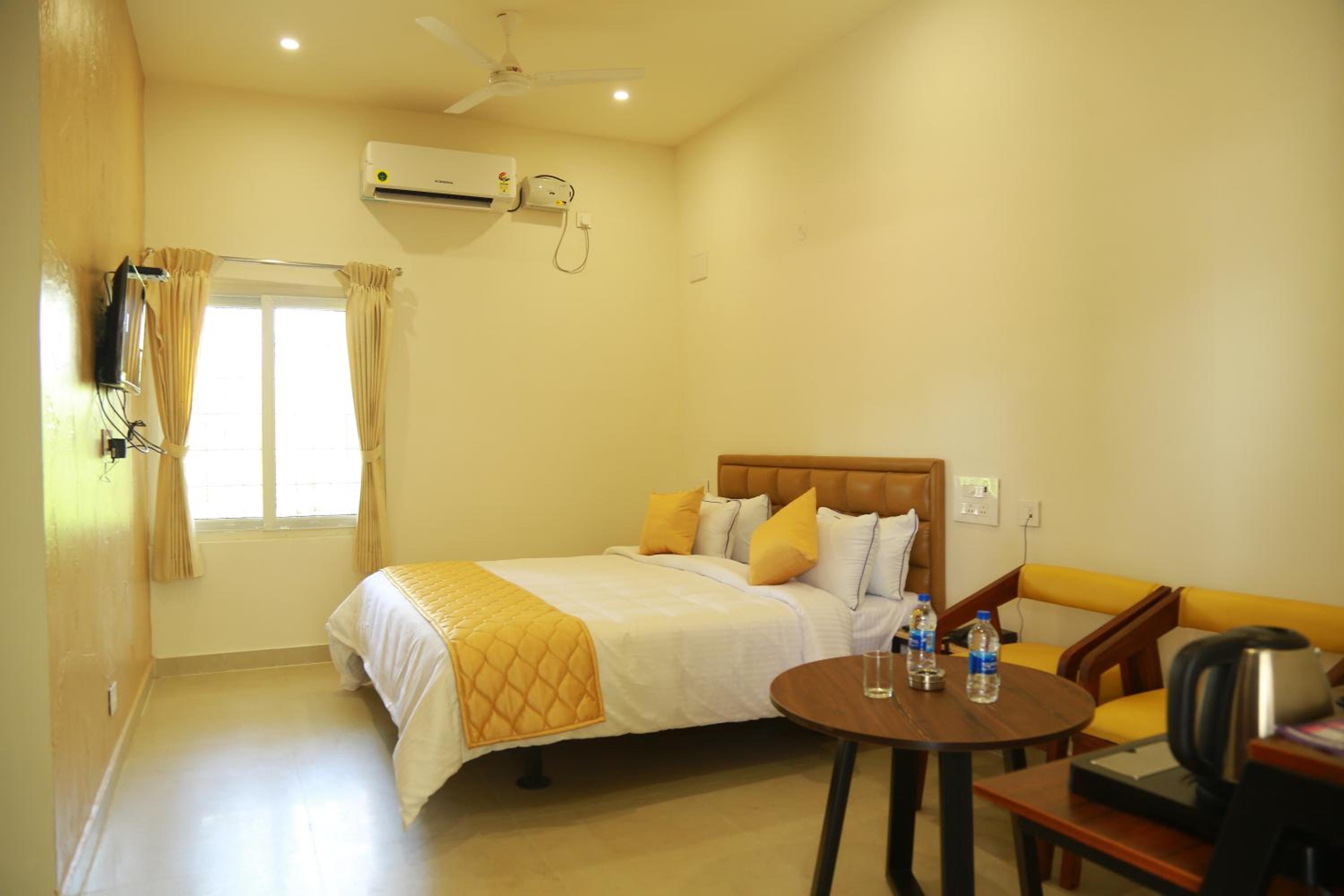 Deluxe Double Room photo 2