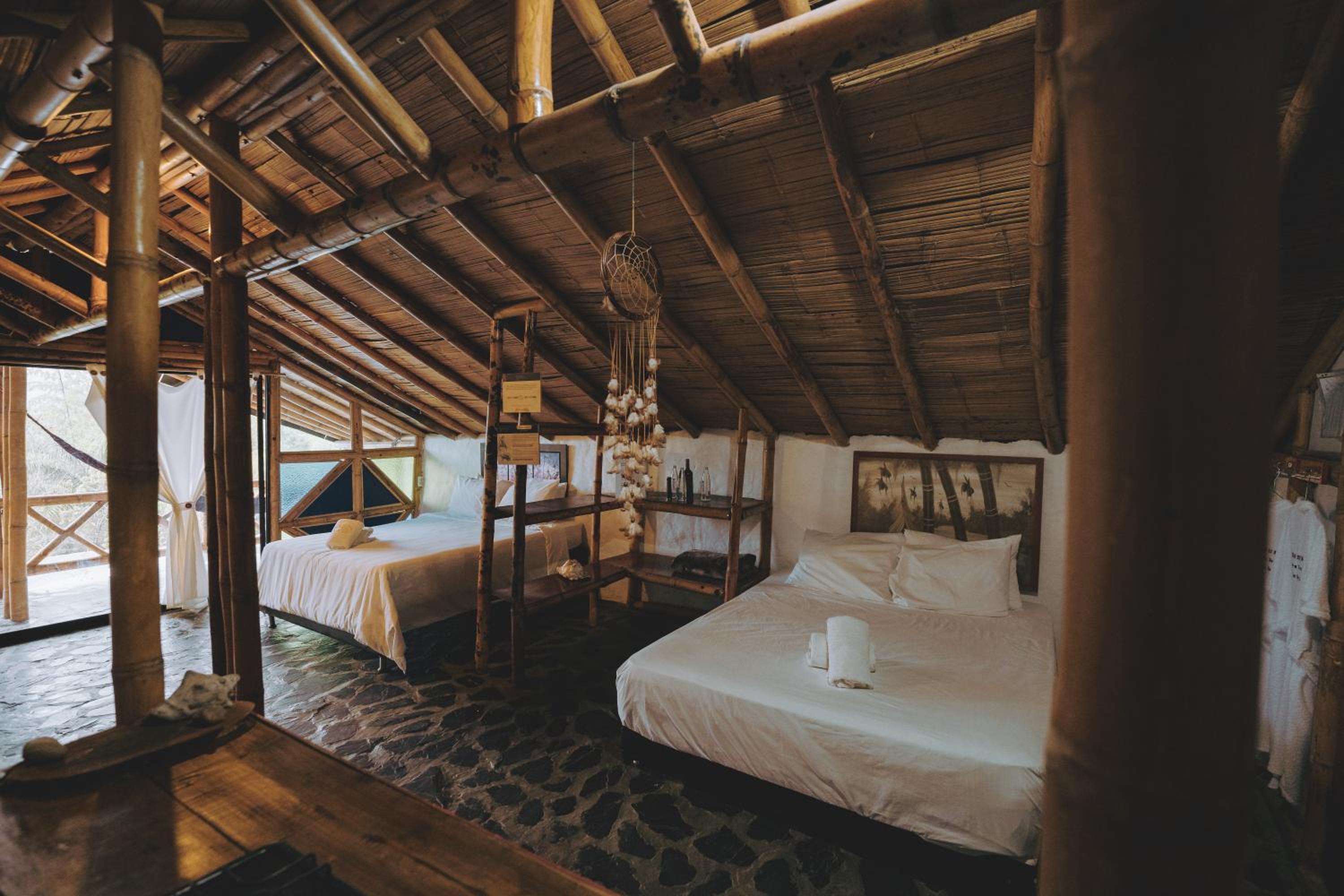 Deluxe Twin Room photo 3