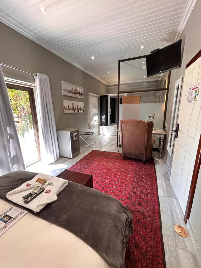Deluxe Room - Photo 2