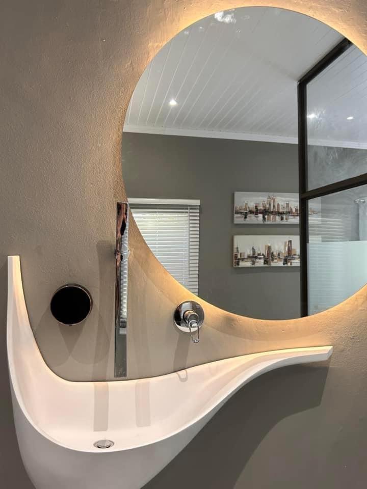 Deluxe Room - Photo 3