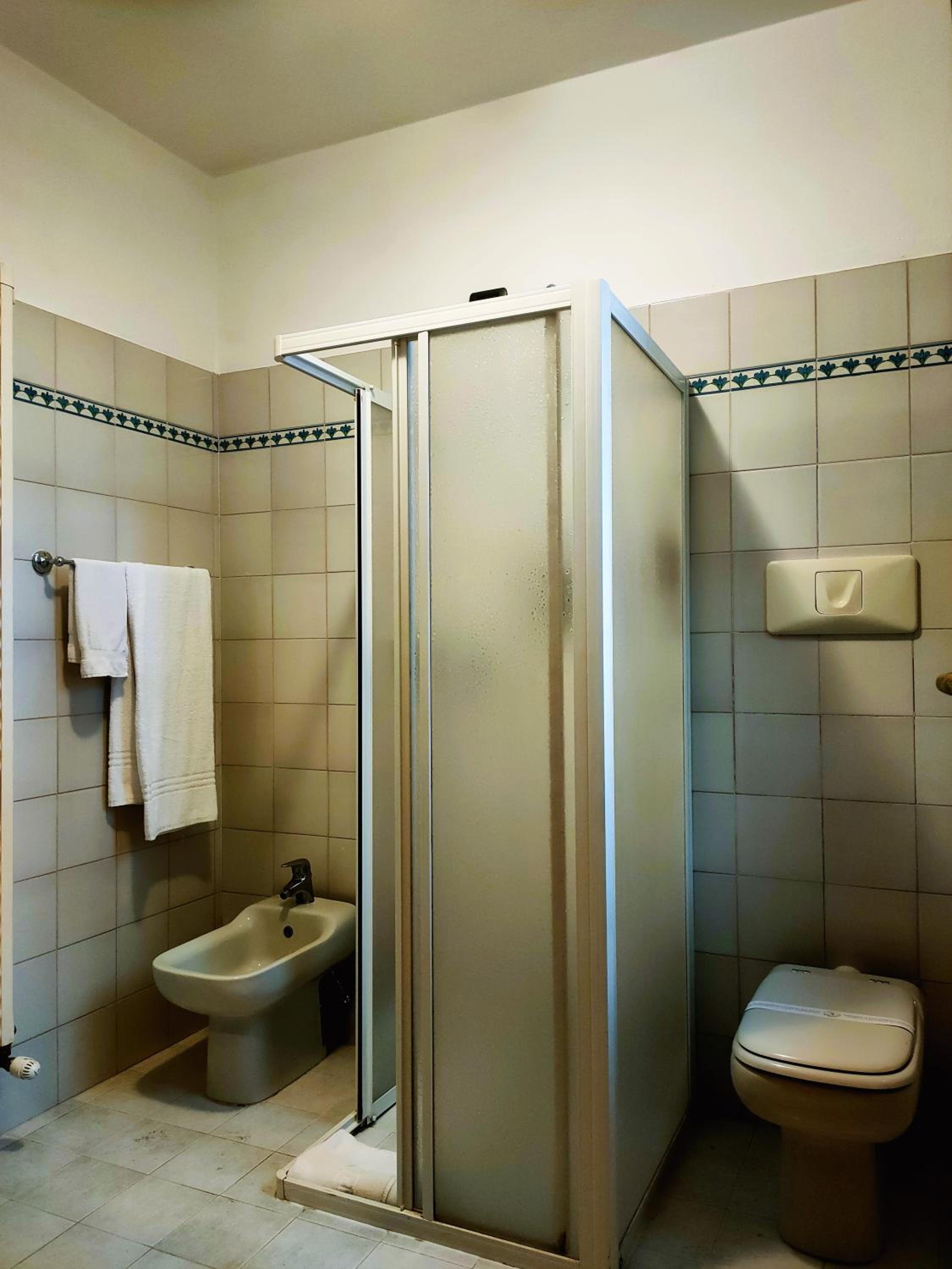Standard Double Room - Photo 4