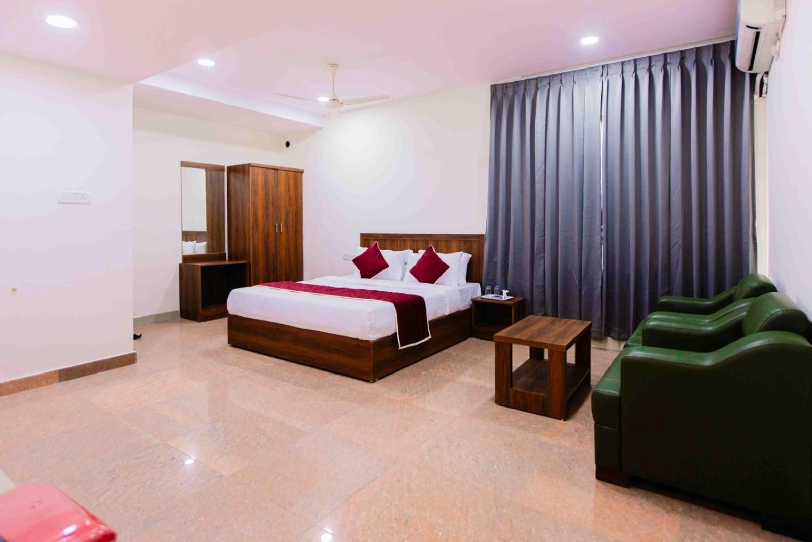 Deluxe Room - Photo 4