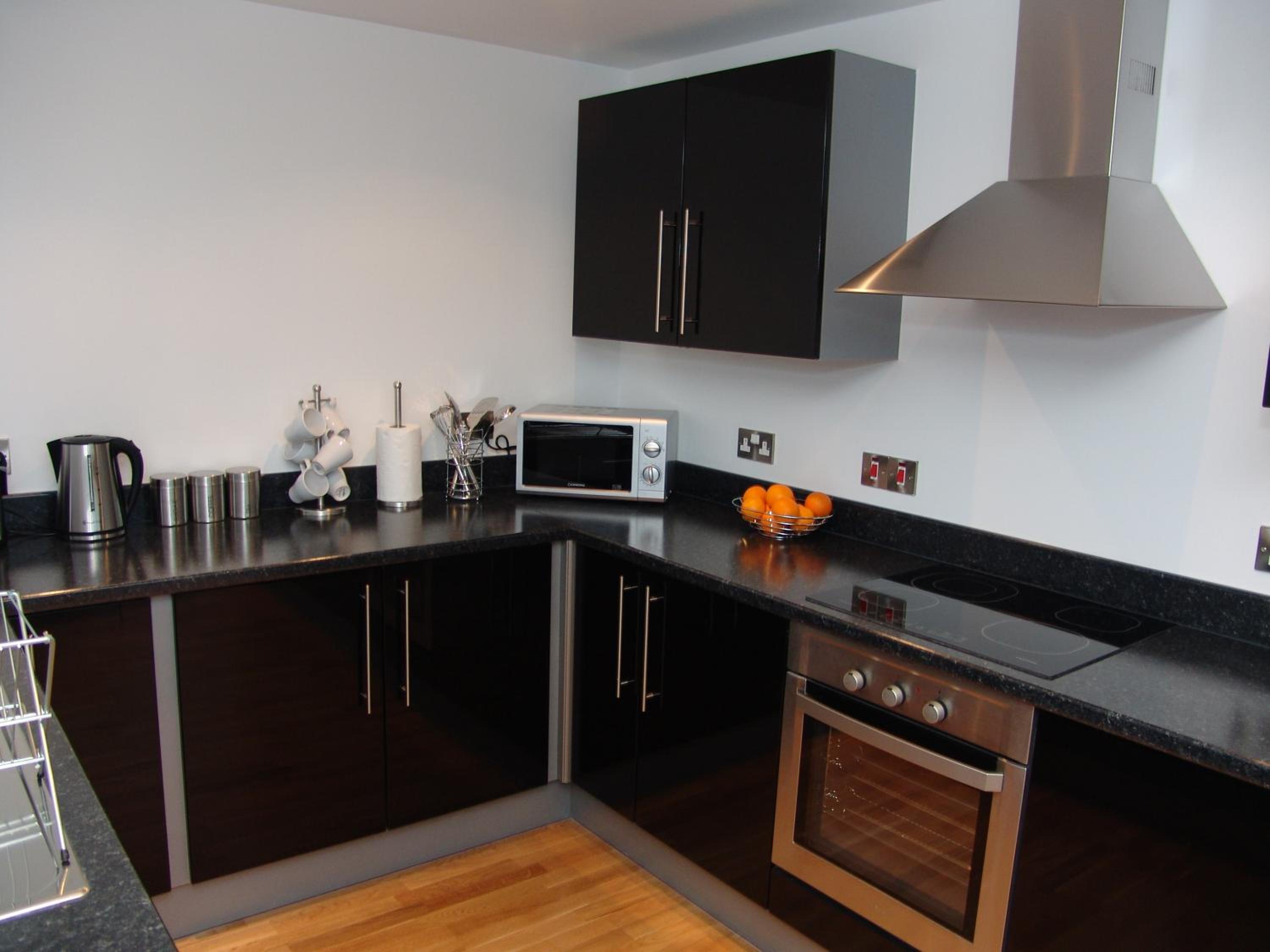 Two-Bedroom Apartment - Photo 9