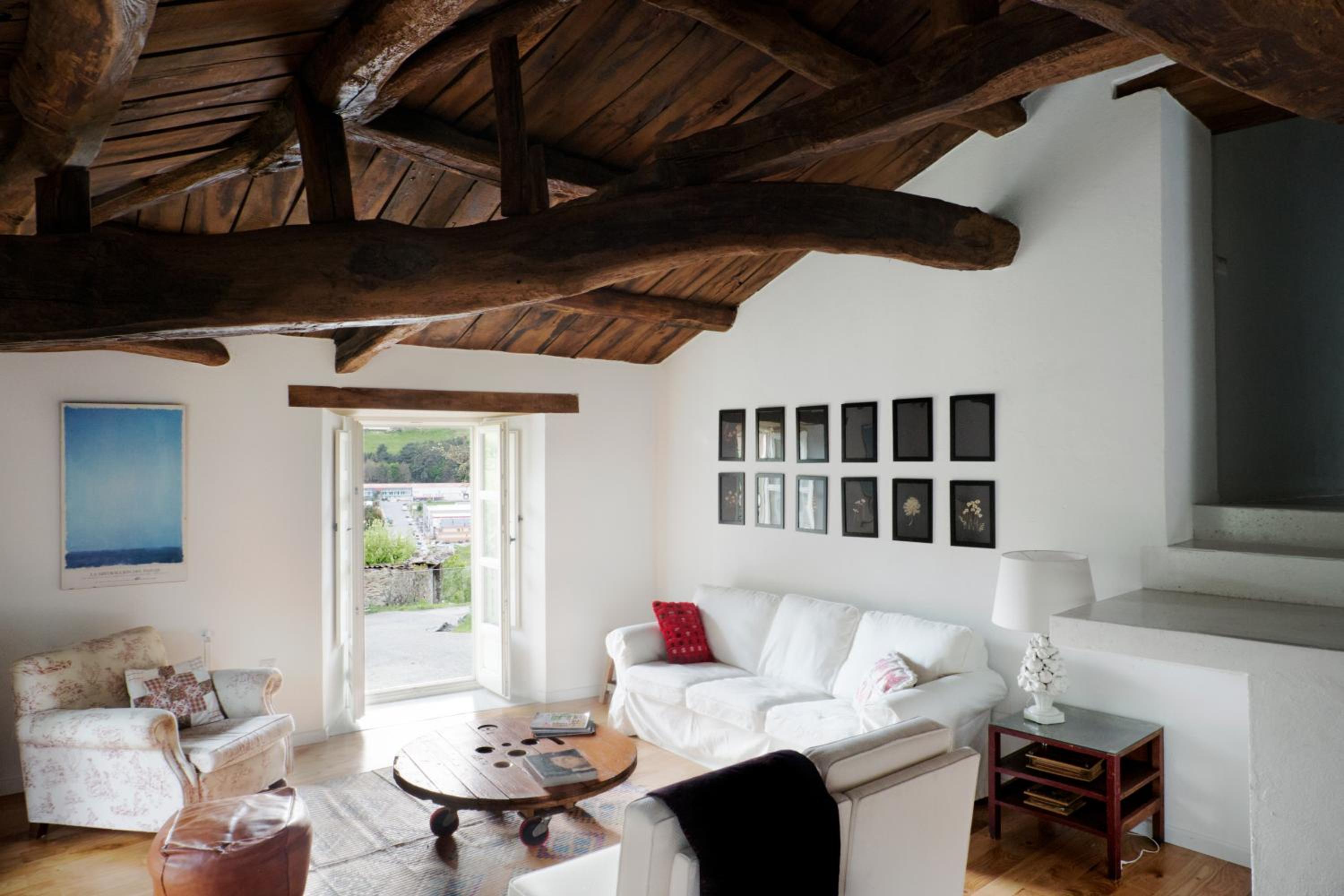 Casa de cuatro habitaciones