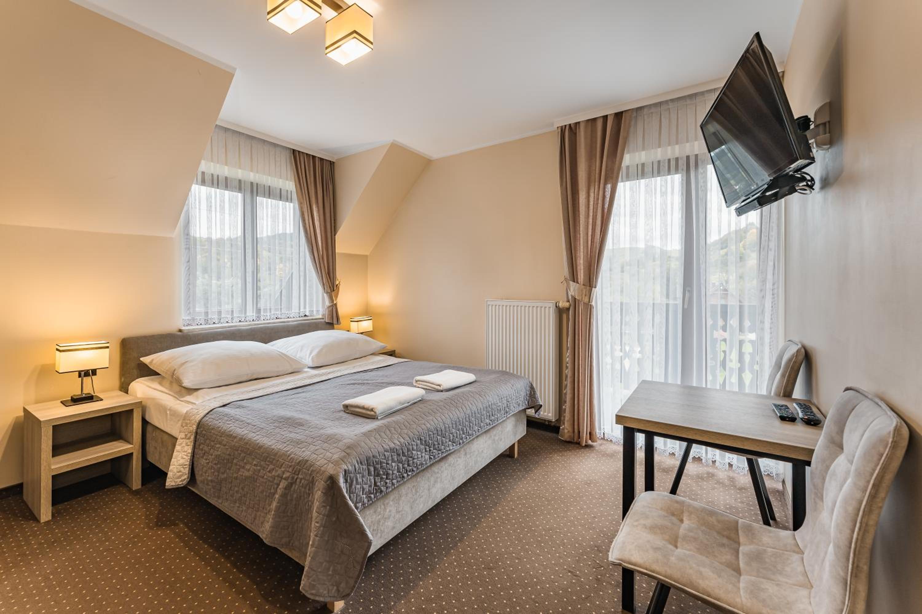 Standard Double Room with Balcony photo 2