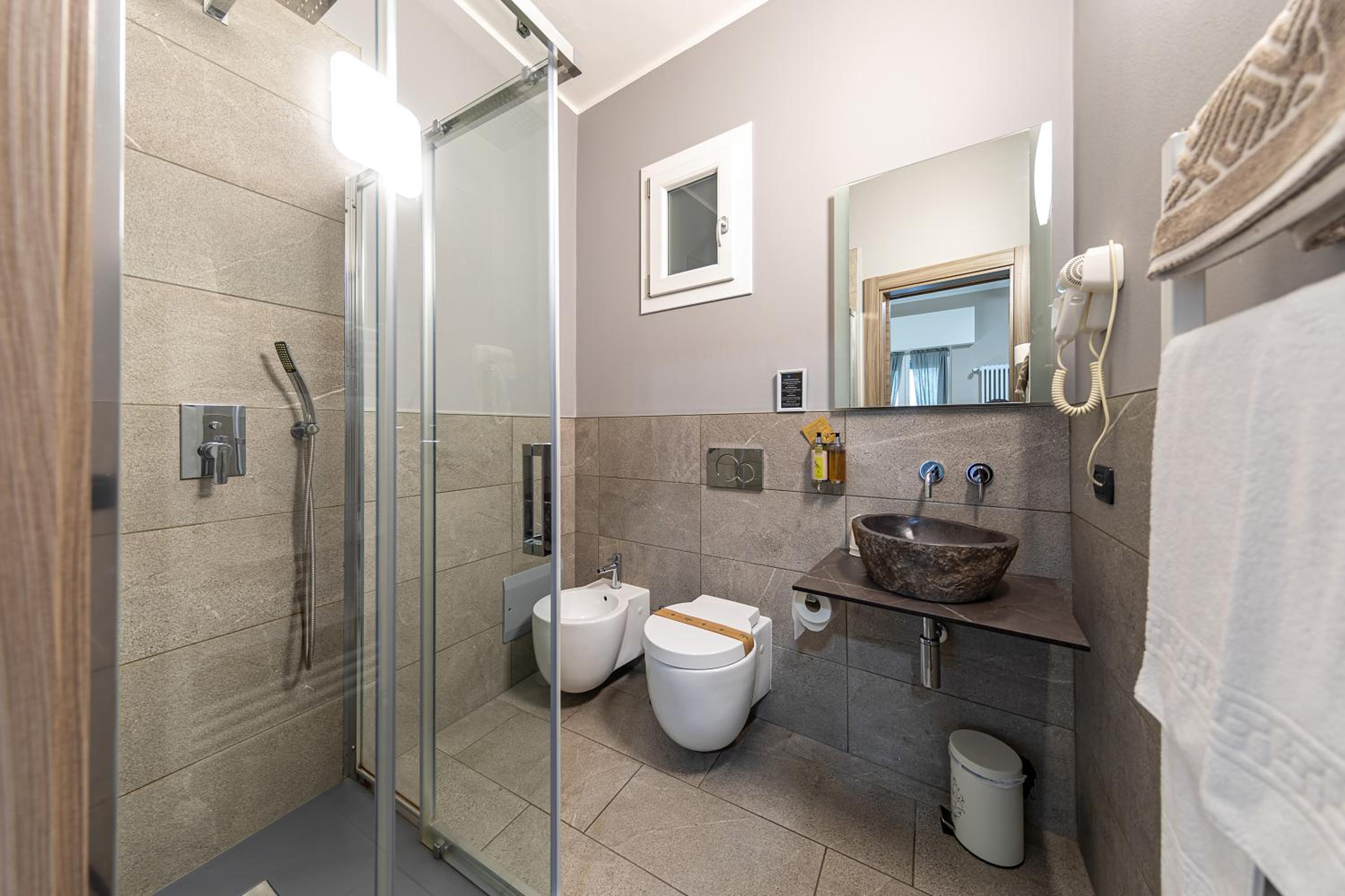  Superior Double Room without Lake View - Photo 15