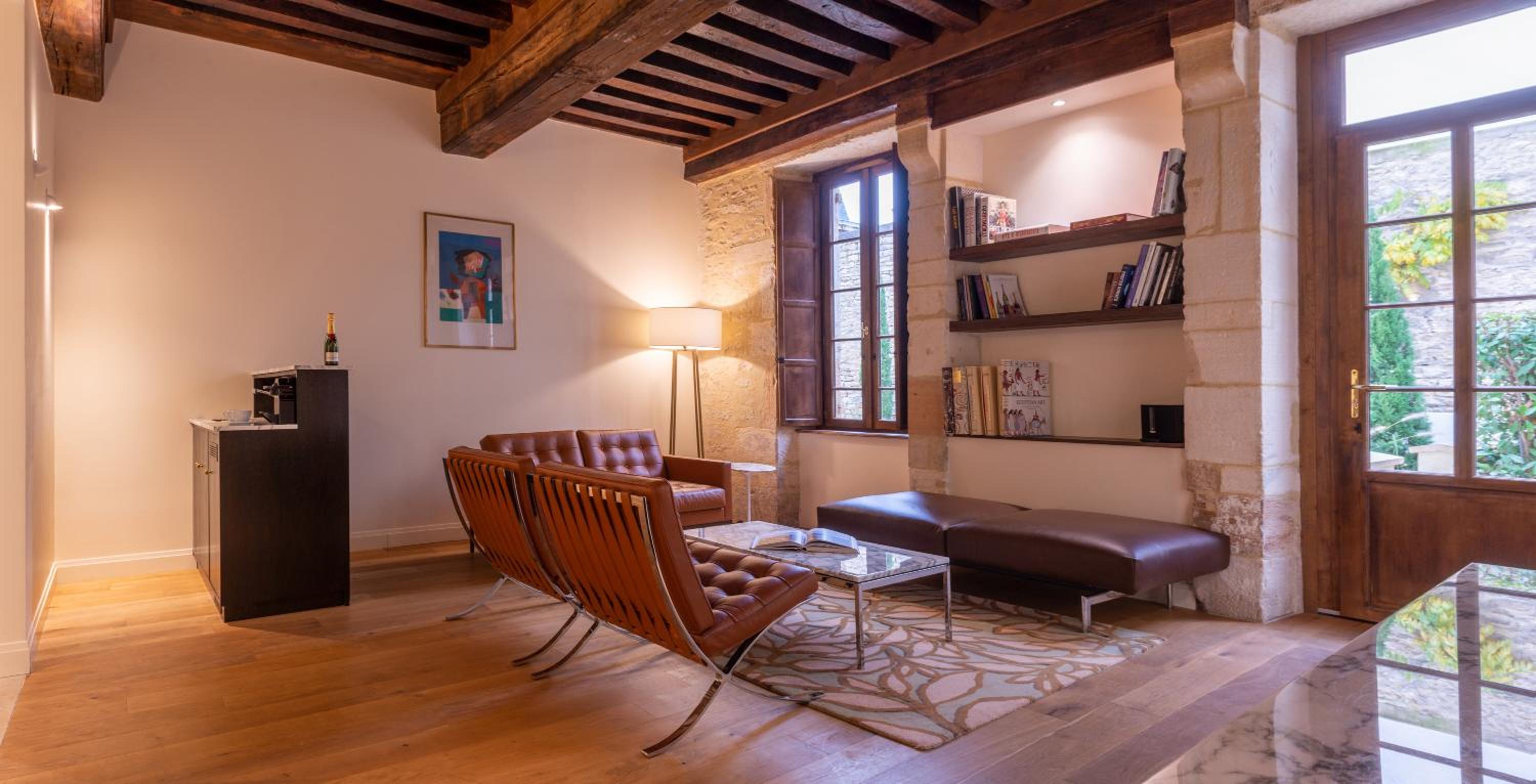 Knoll Suite