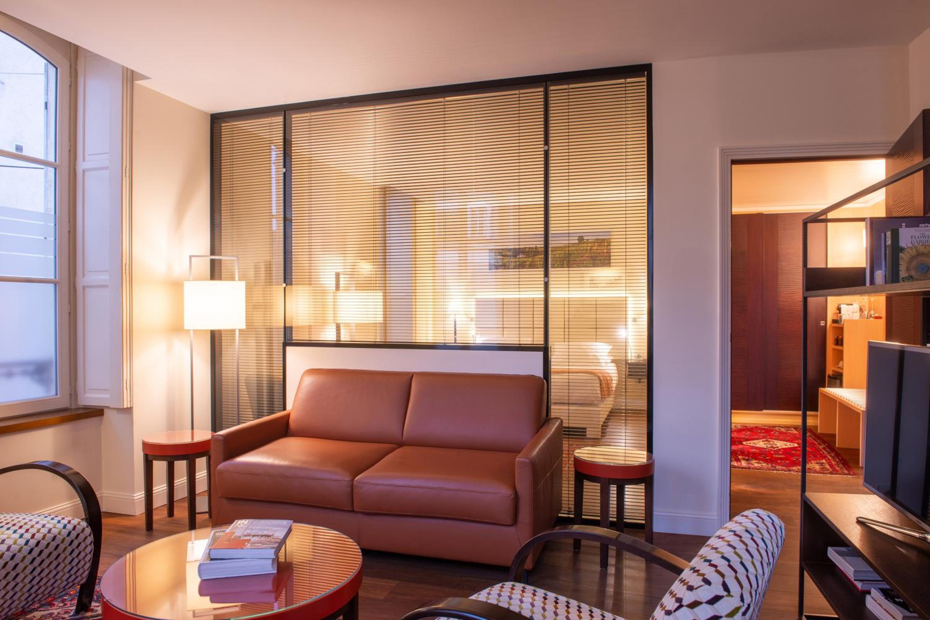 Carnot Suite