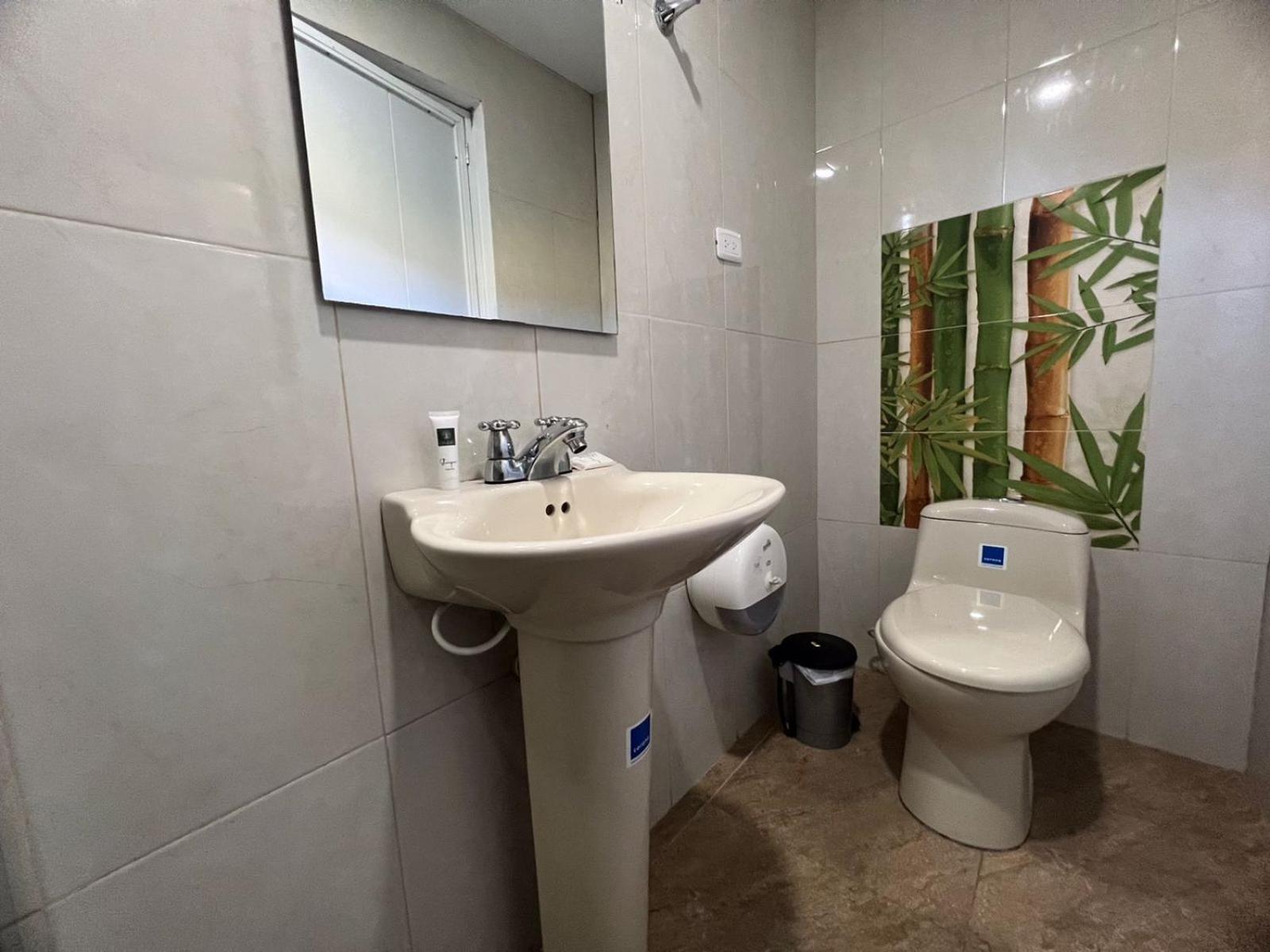Large Double Room photo 2