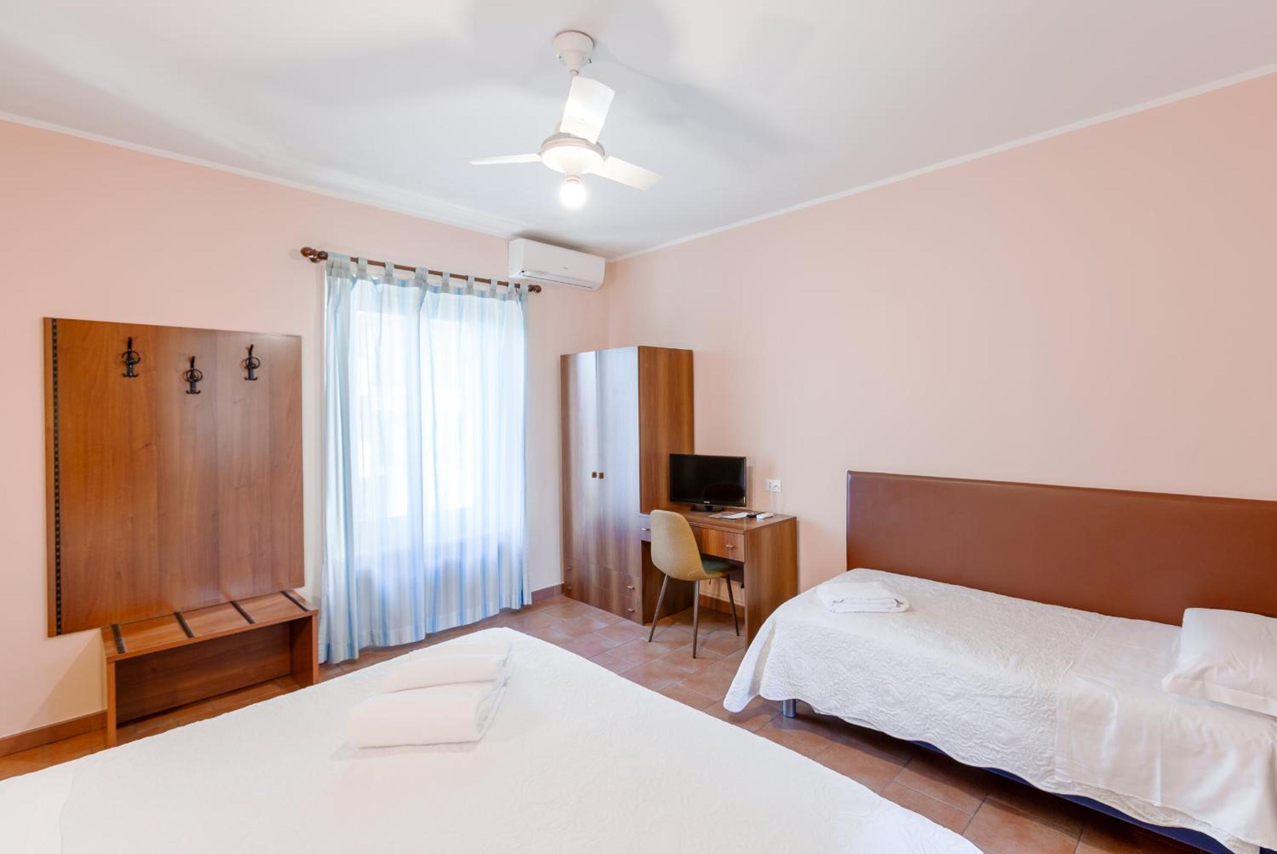 Triple Room - Photo 4