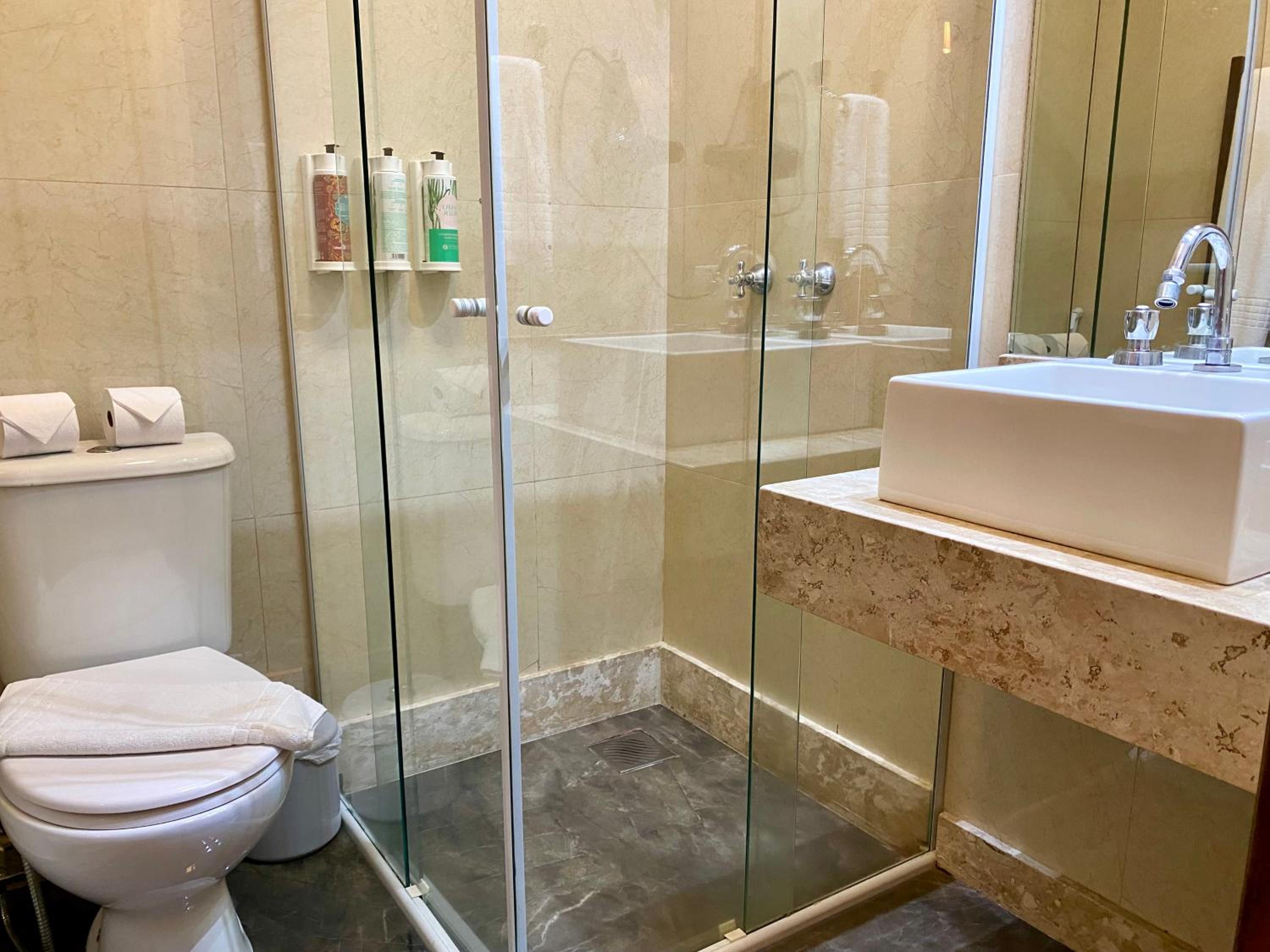 Superior Suite (2 Adults) thumbnail 5