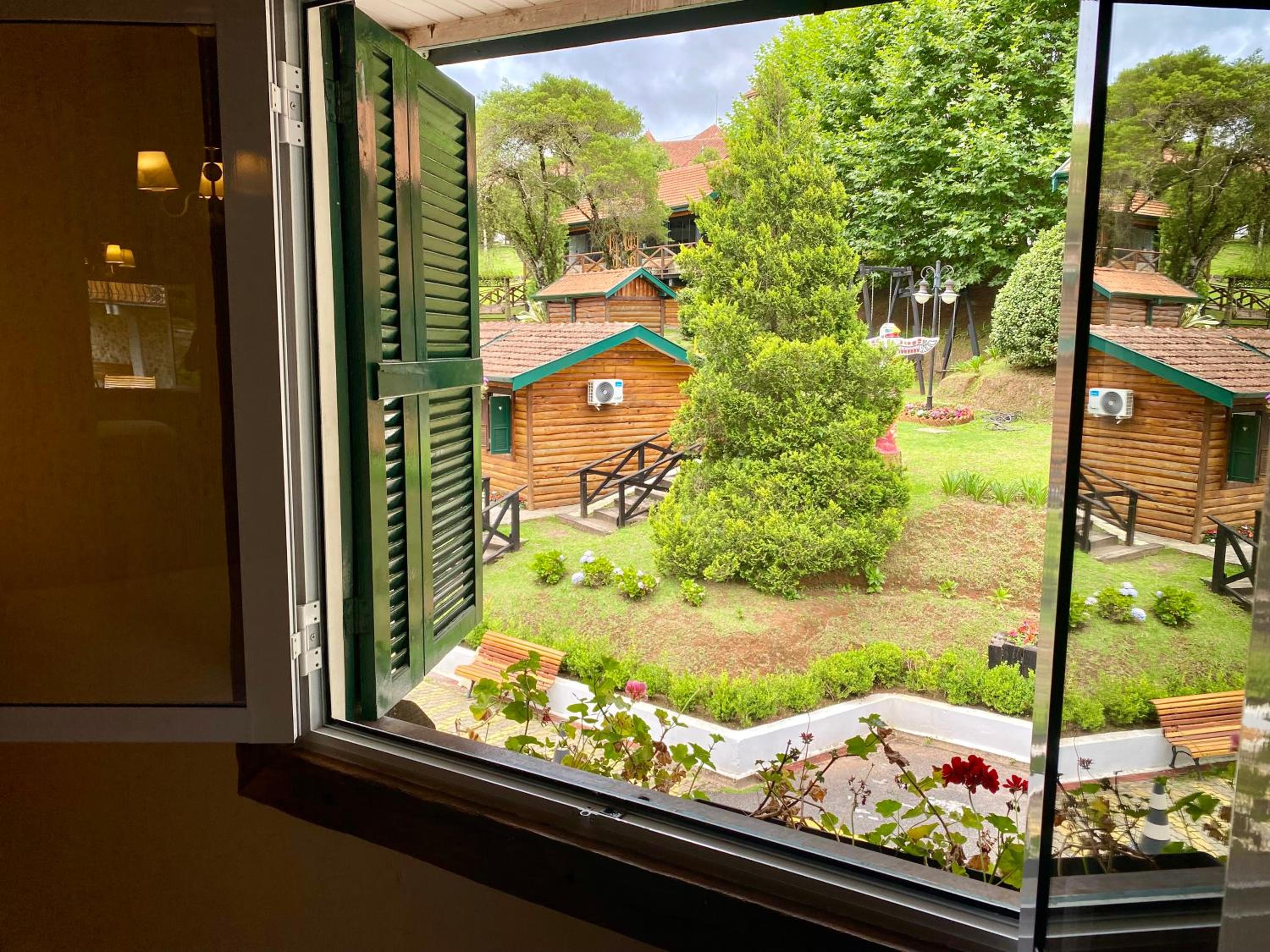 Superior Suite (2 Adults)