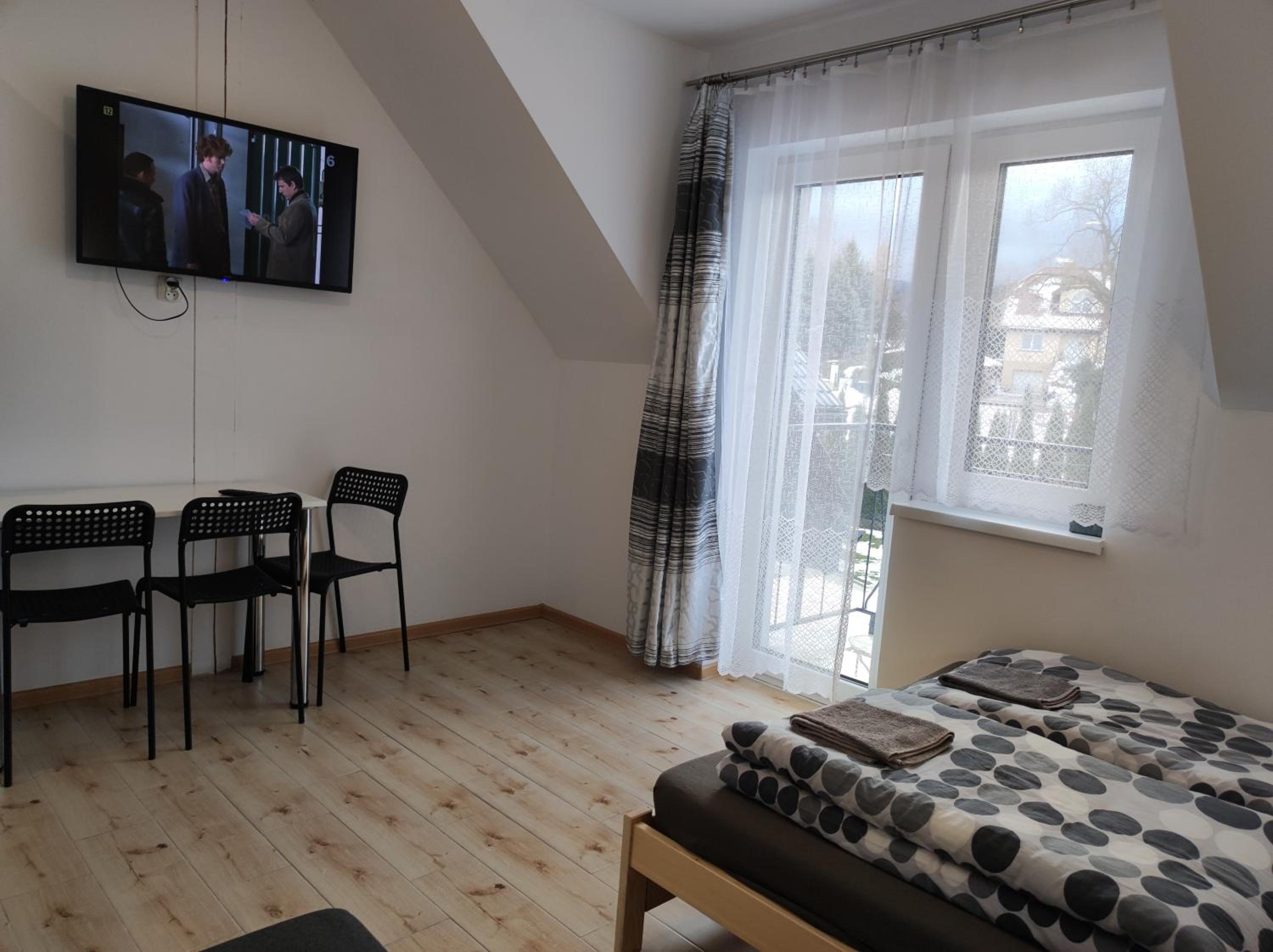One-Bedroom Apartment photo 2
