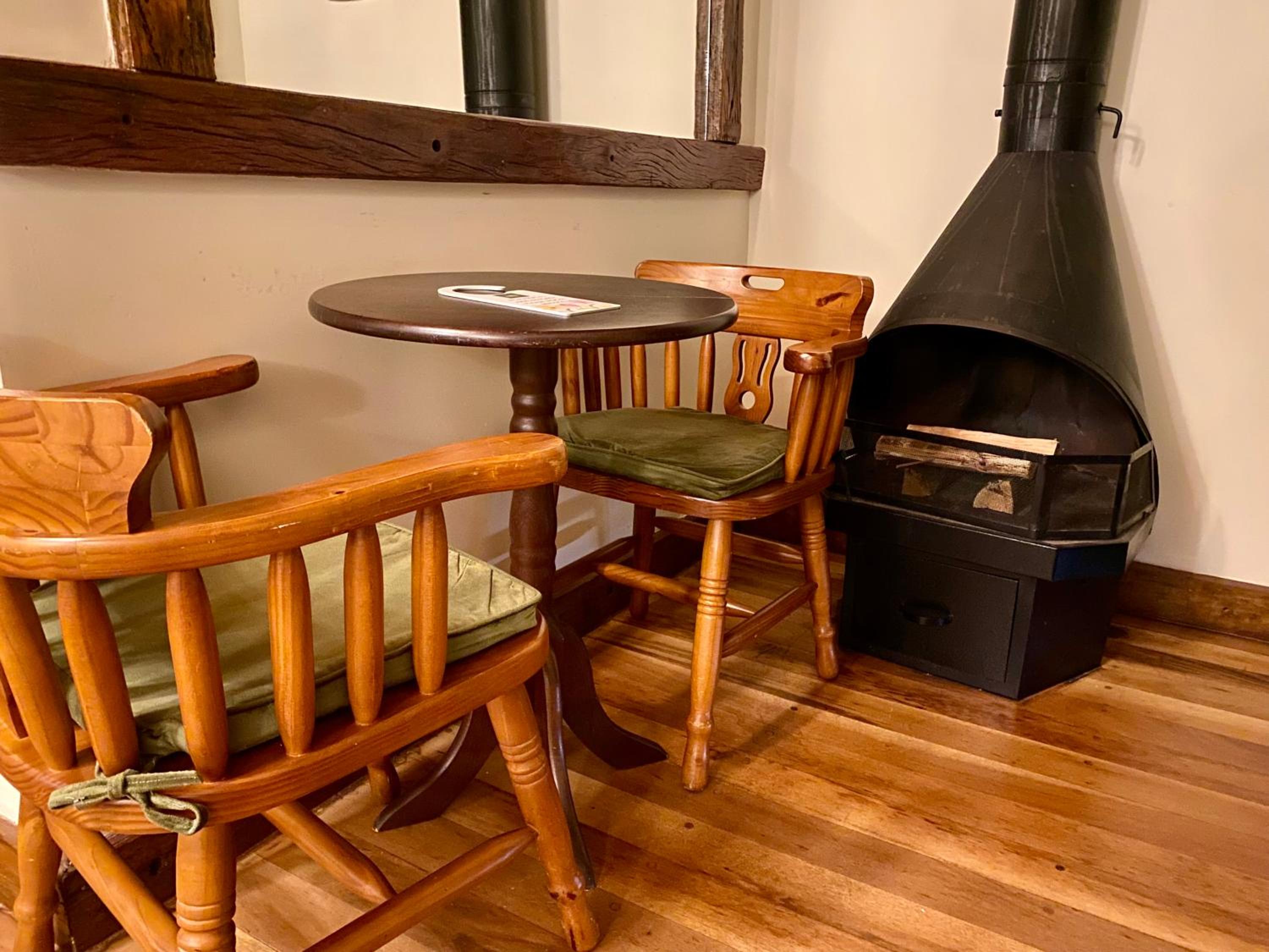 Chalet (3 Adults) thumbnail 6