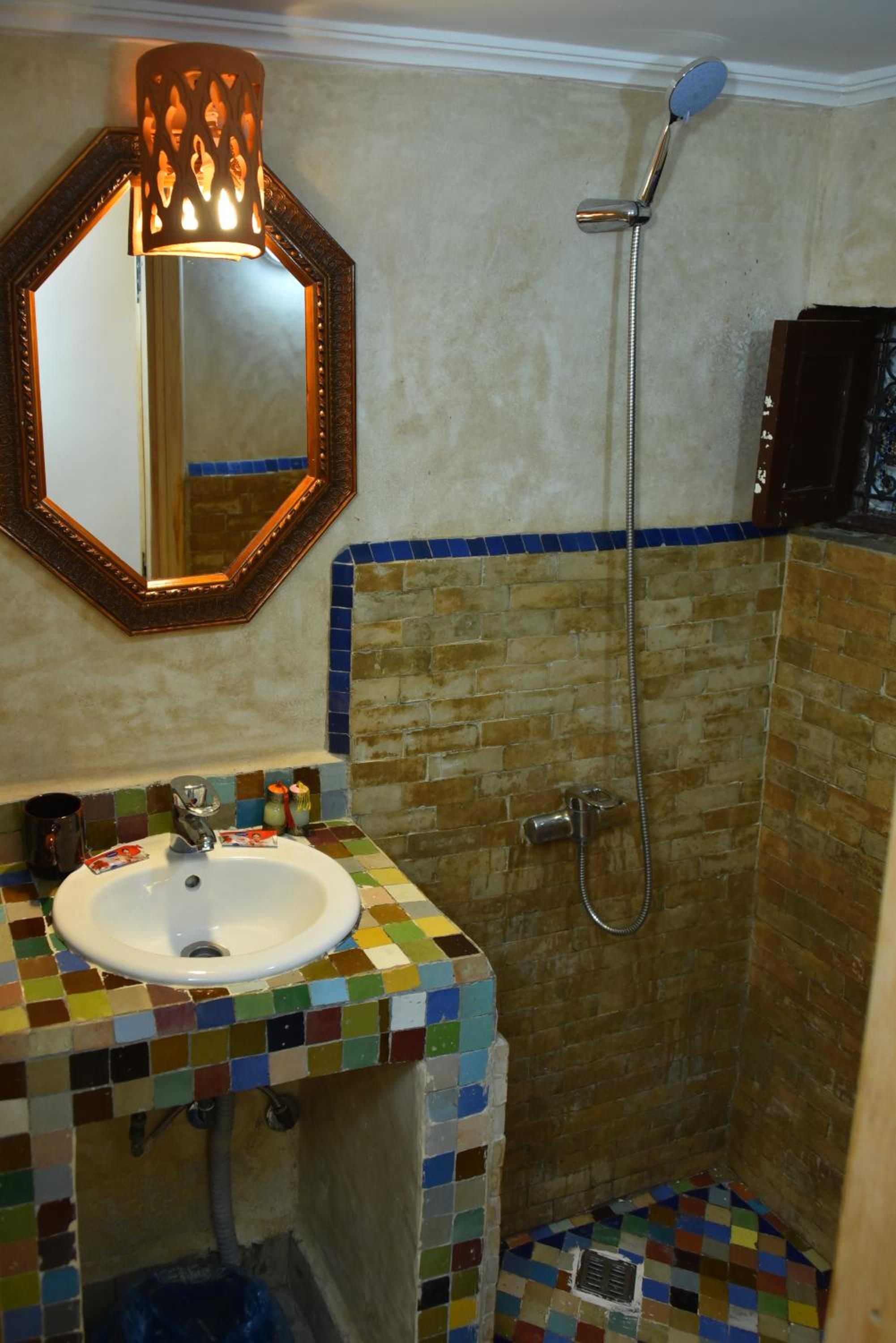 Double Room - Photo 5