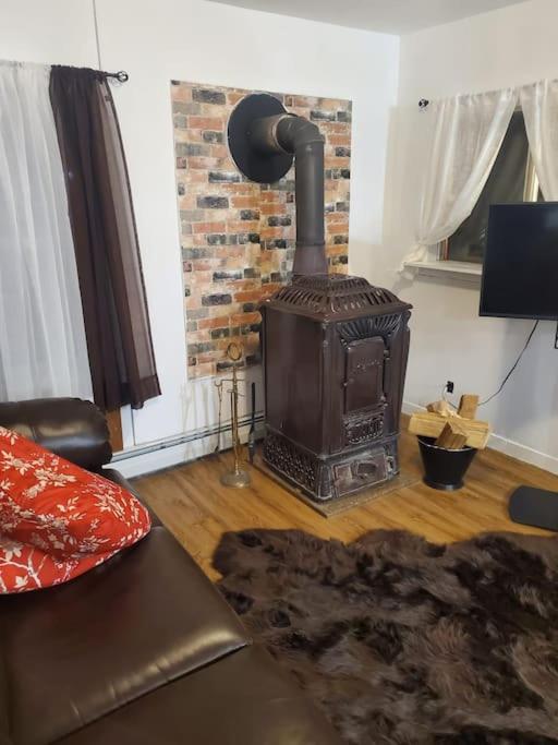 Three-Bedroom House photo 2