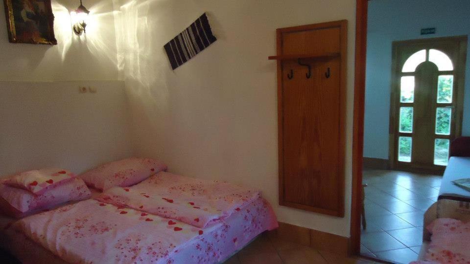 Two-Bedroom Apartment - Photo 9