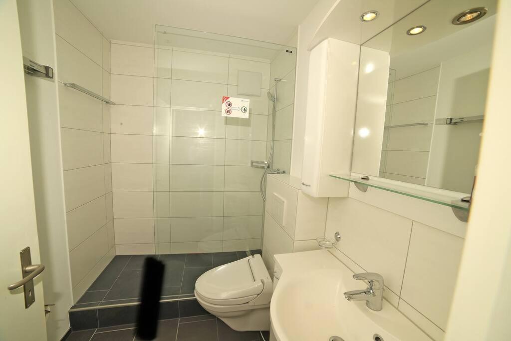 One-Bedroom Apartment photo 3