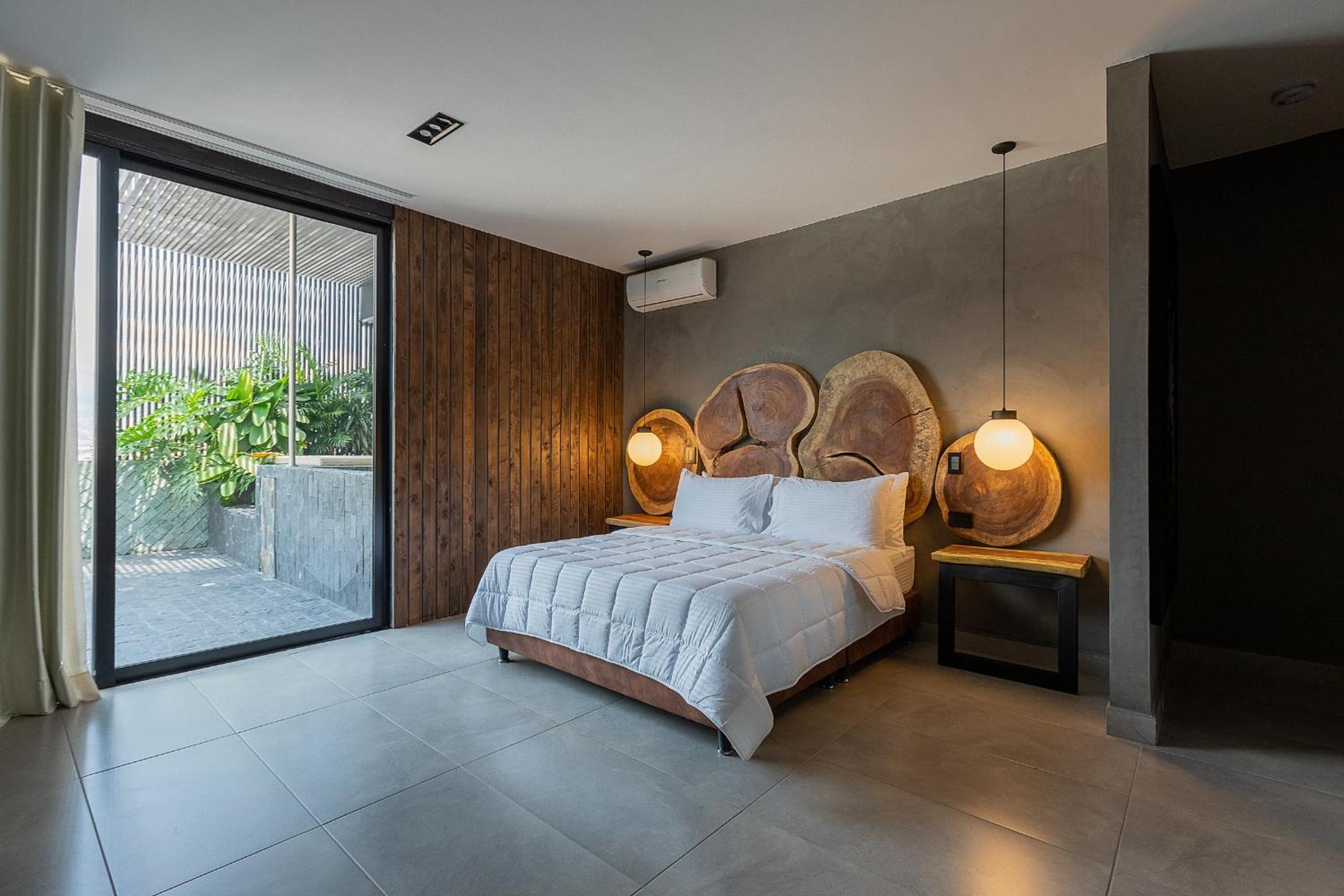 Deluxe Double Room with Bath photo 1