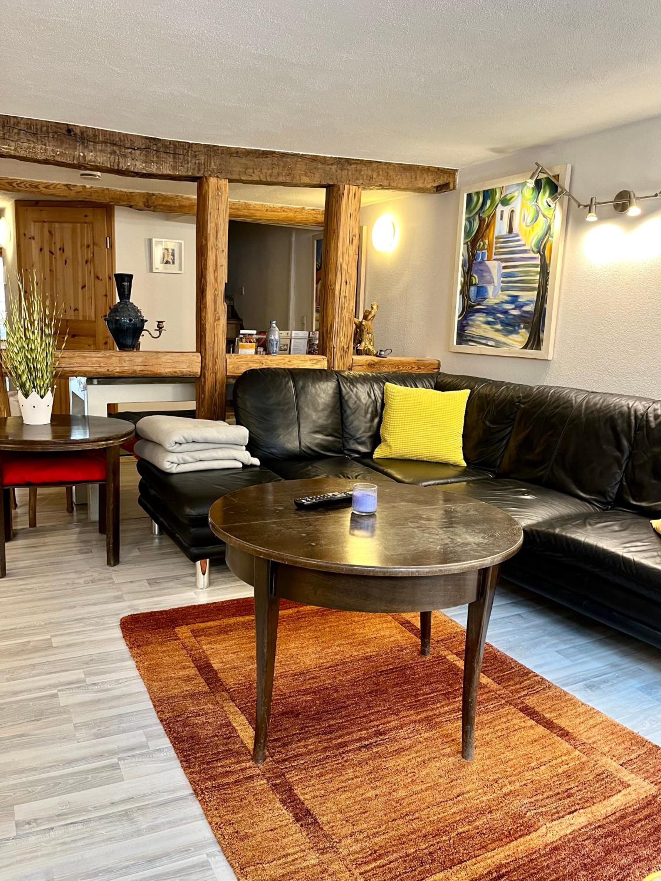 Family Room photo 3