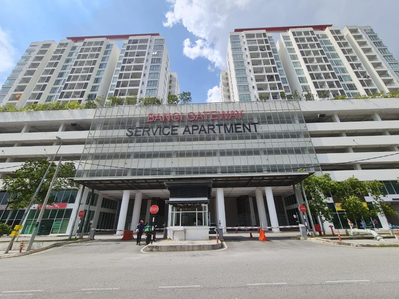 Three-Bedroom Apartment with View