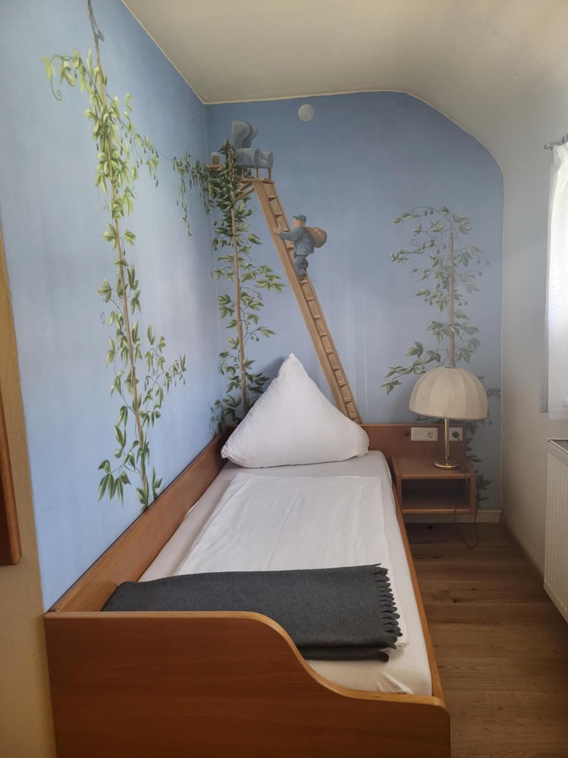 Standard Single Room photo 3