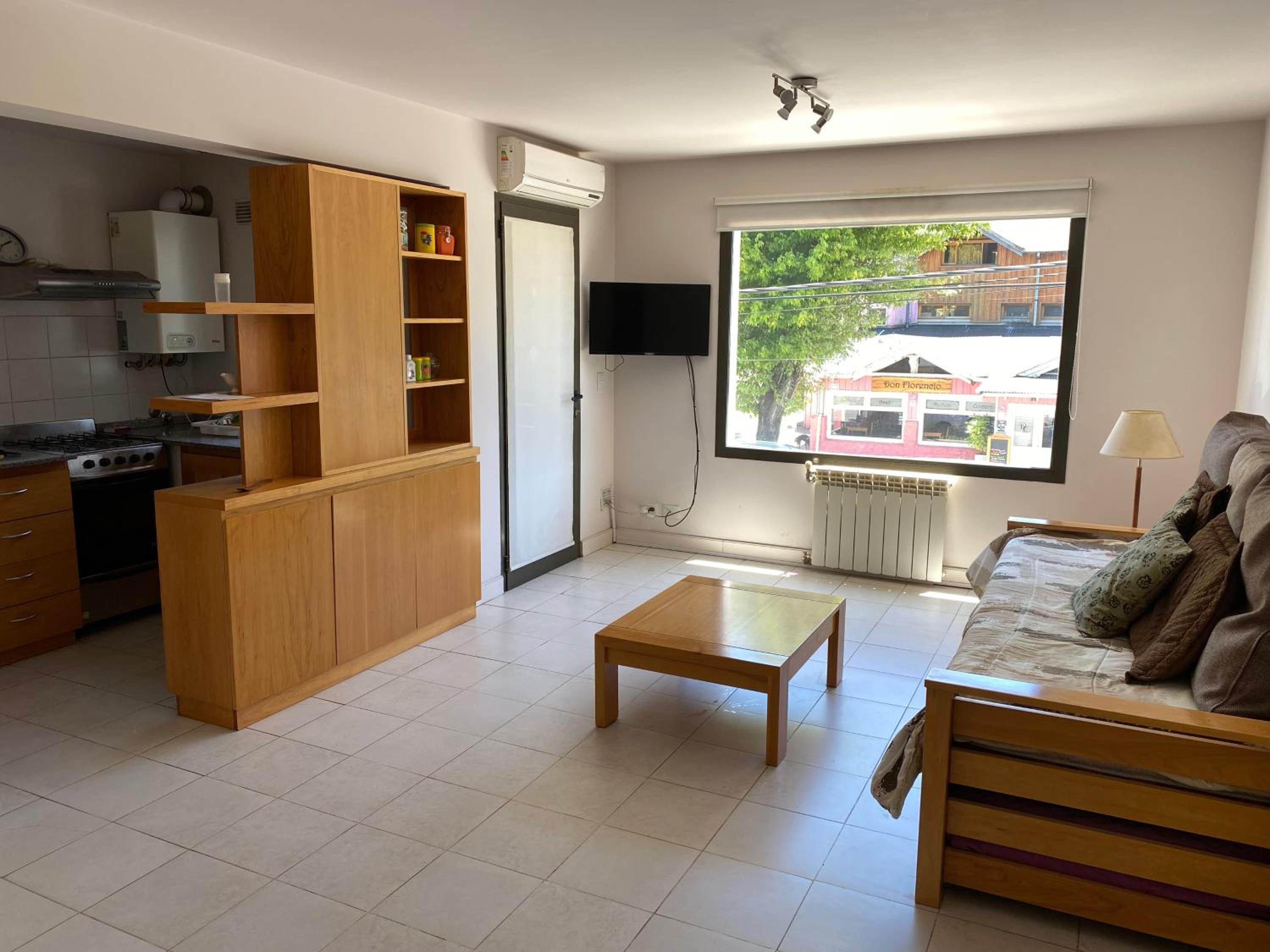 One-Bedroom Apartment photo 1
