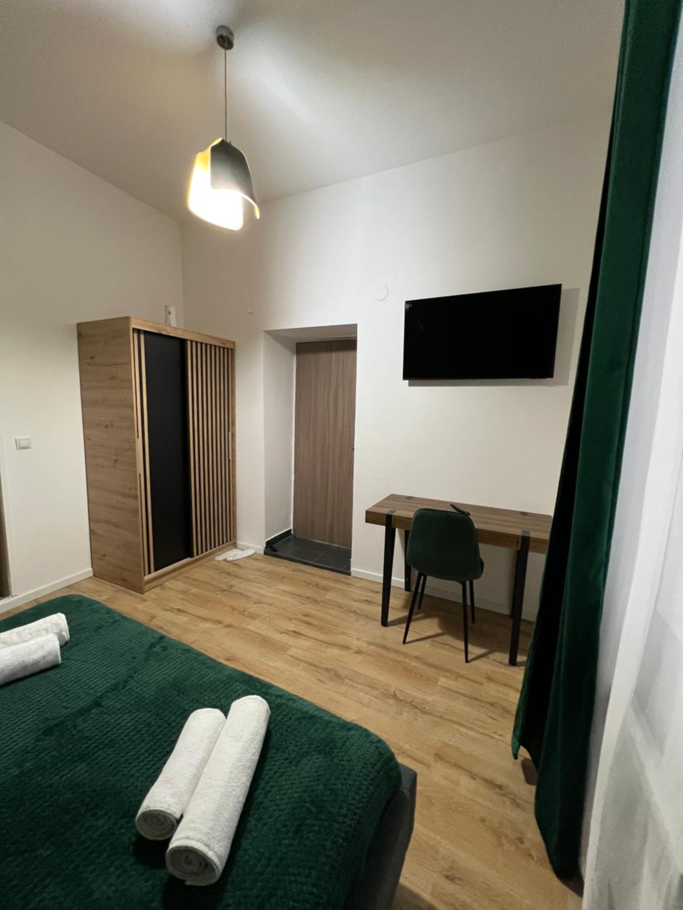 Deluxe Double Room - Photo 4