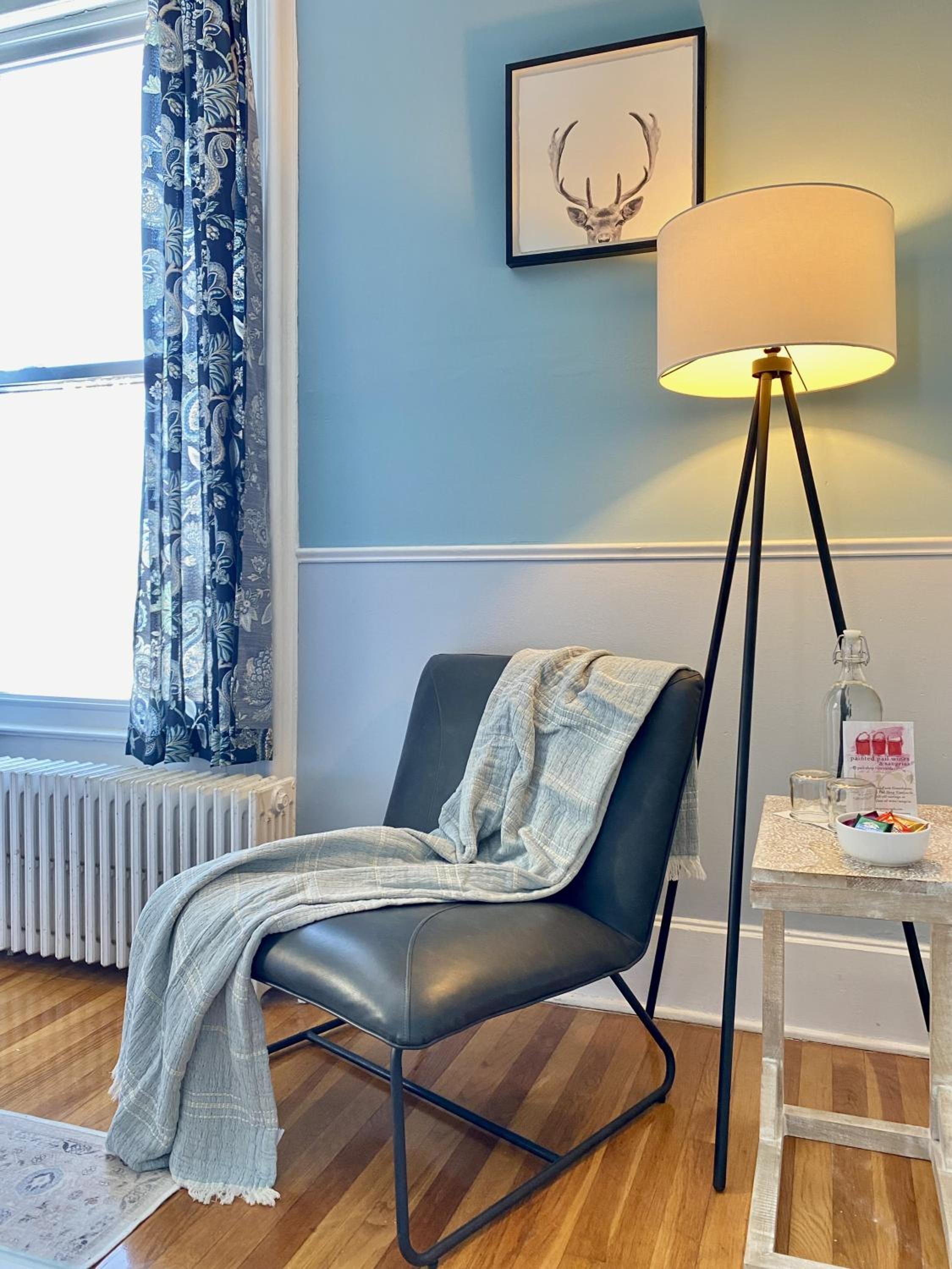 Standard King Room photo 2