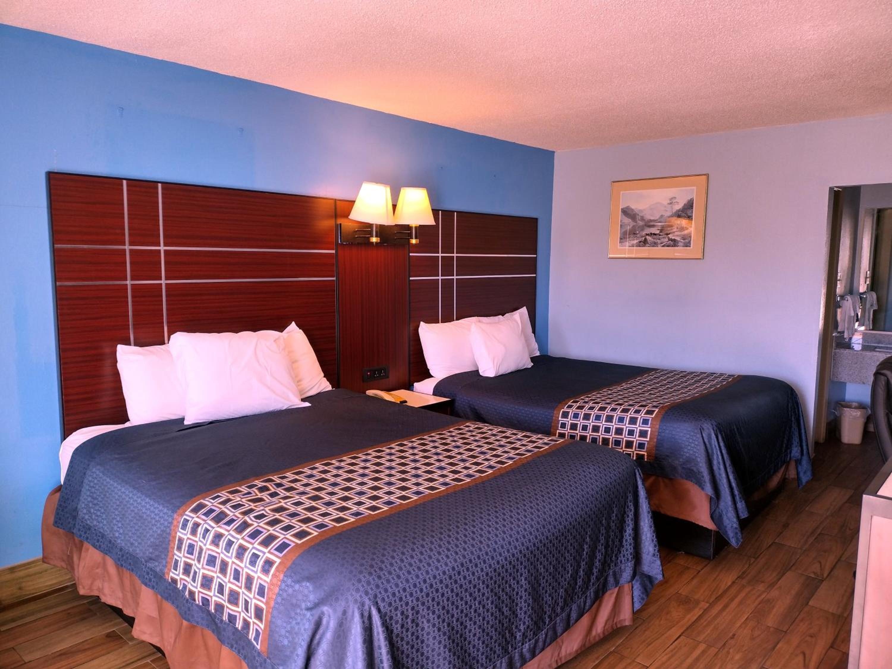 Standard Queen Room with Two Queen Beds - Non Smoking  - Photo 1