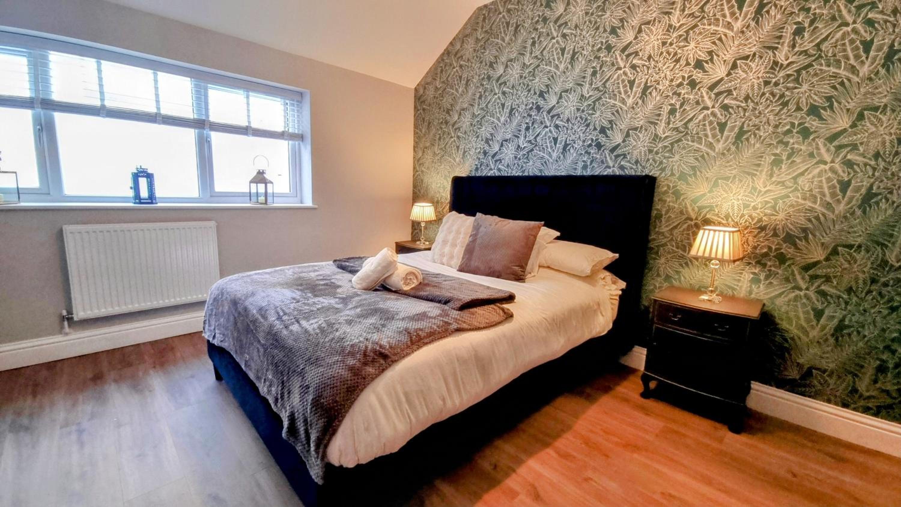 Four-Bedroom House photo 2