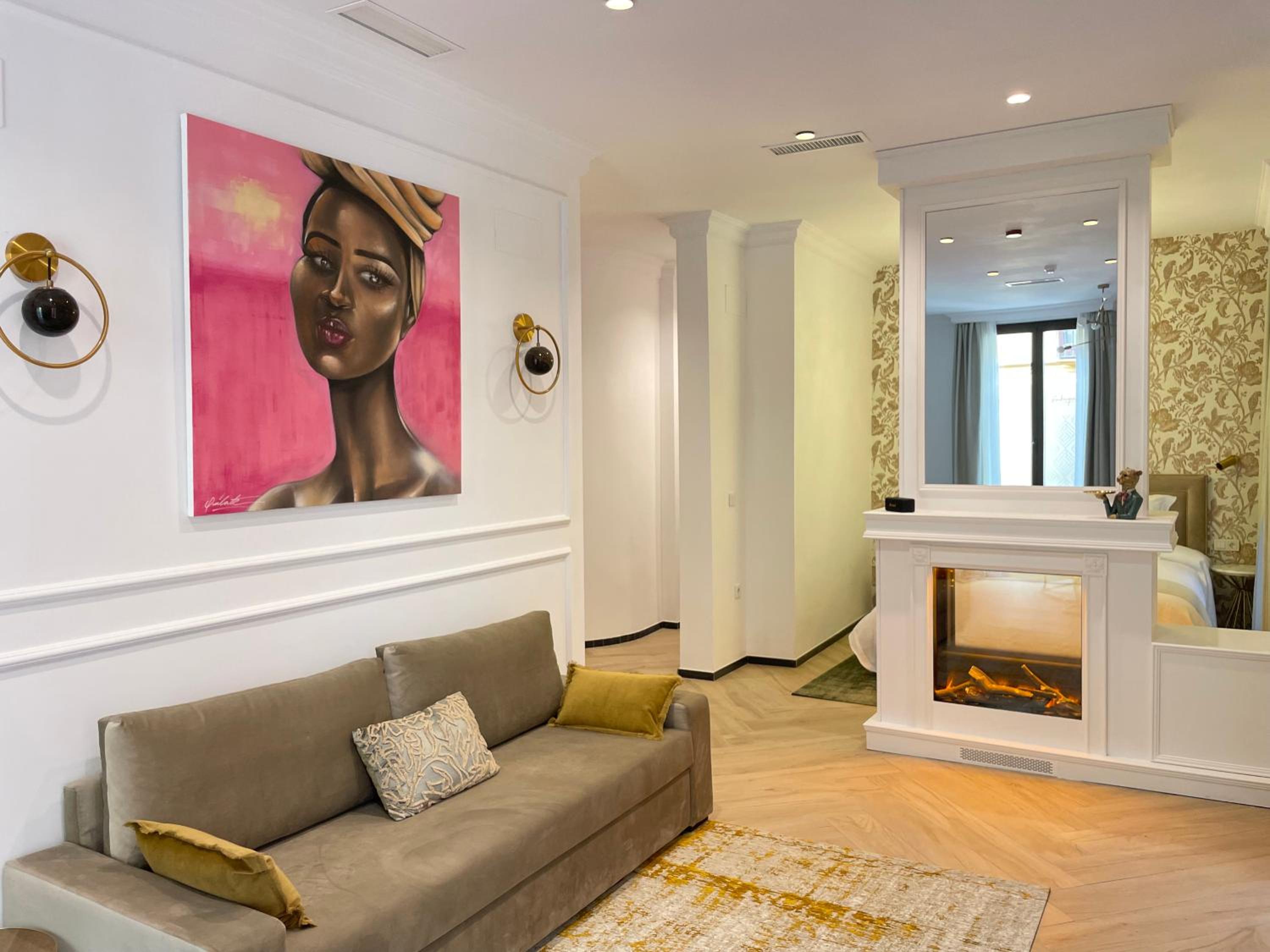 Junior Suite with Balcony - Photo 1