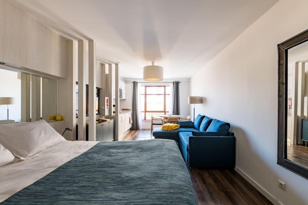 Studio Apartment