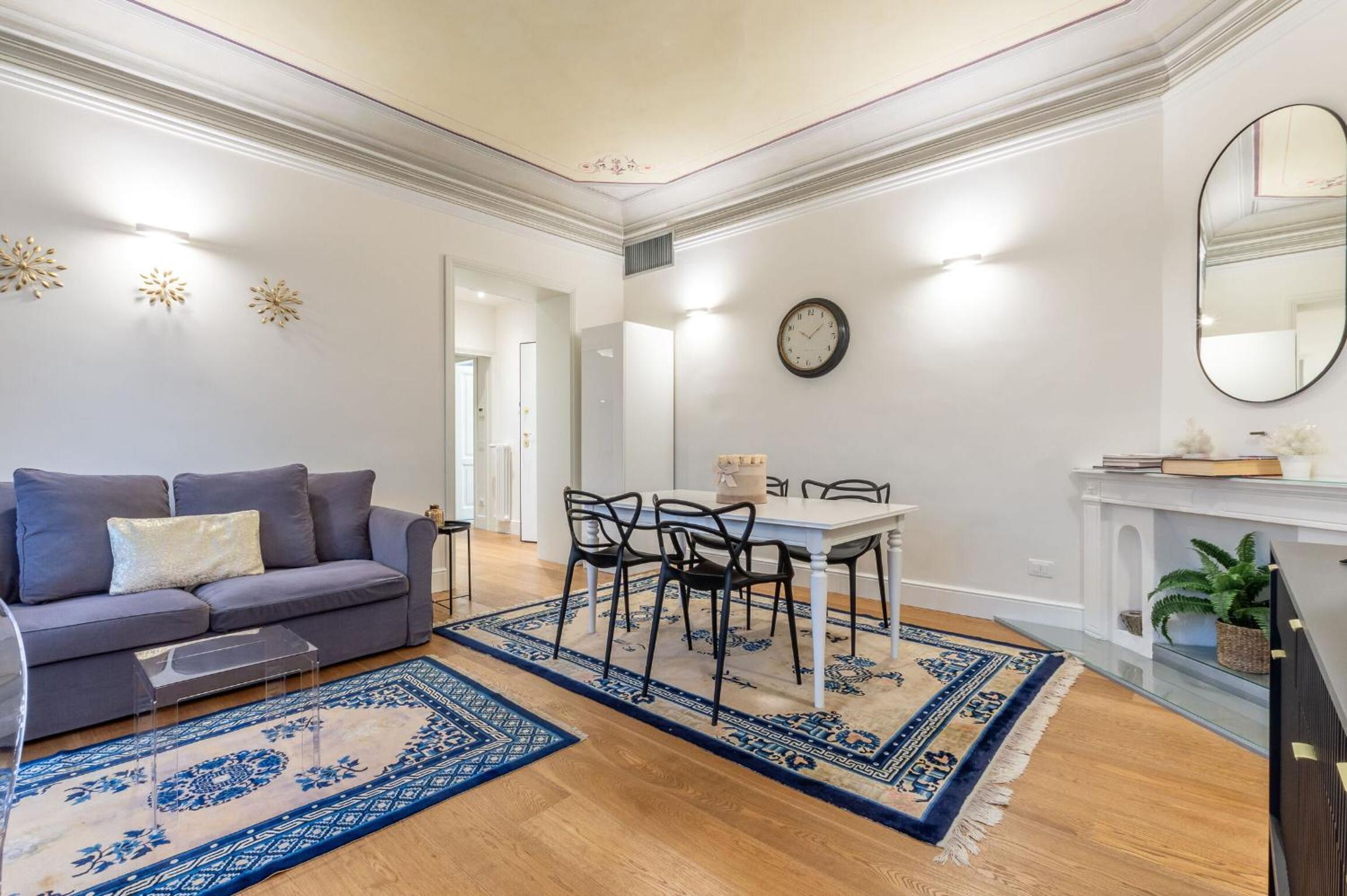 Apartment photo 1