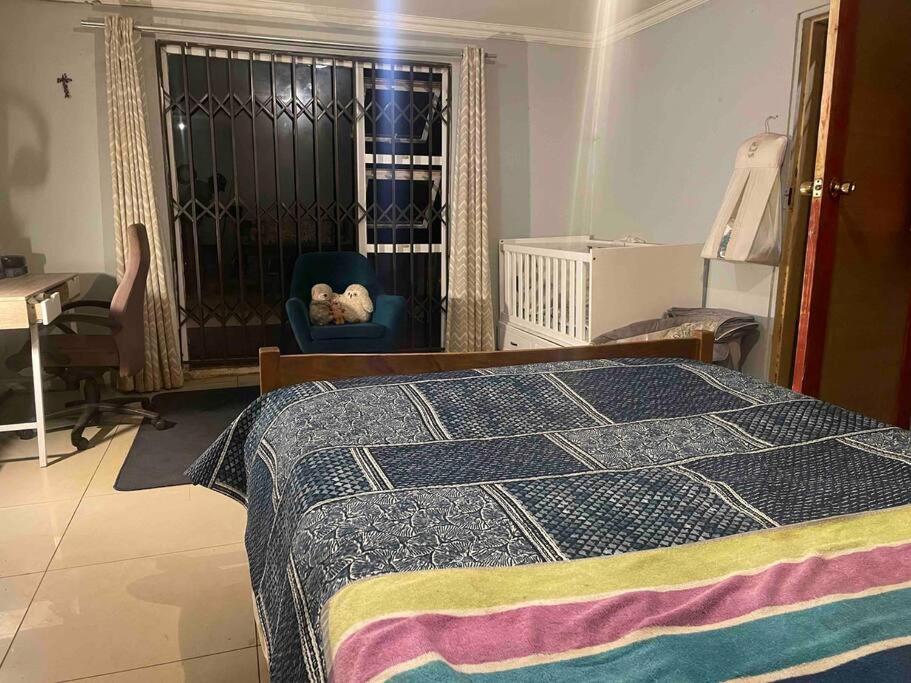 One-Bedroom House photo 1