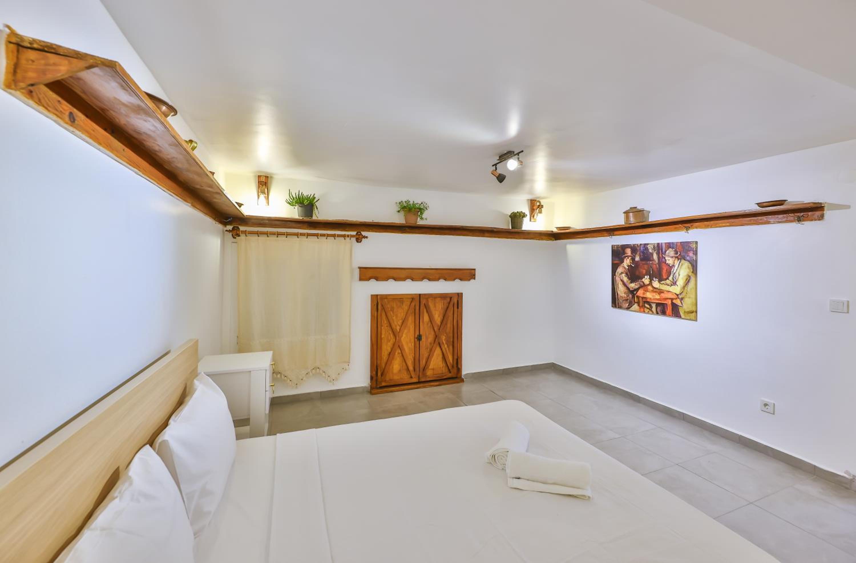 Three-Bedroom Villa photo 1