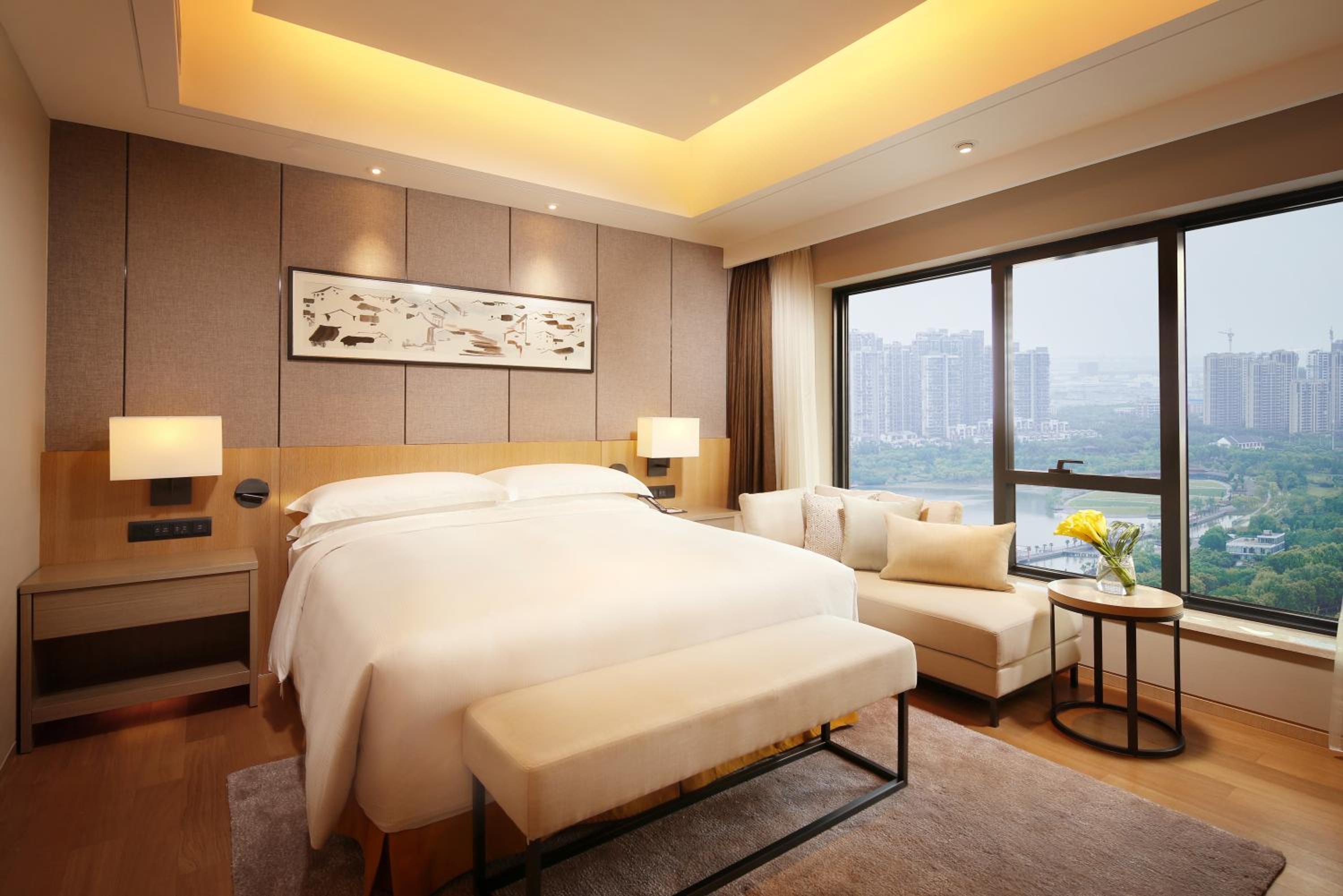 Deluxe King One Bedroom Suite