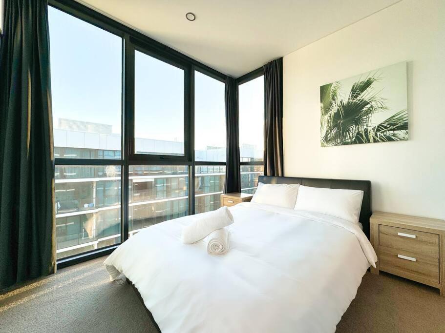 Two-Bedroom Apartment with Balcony photo 1