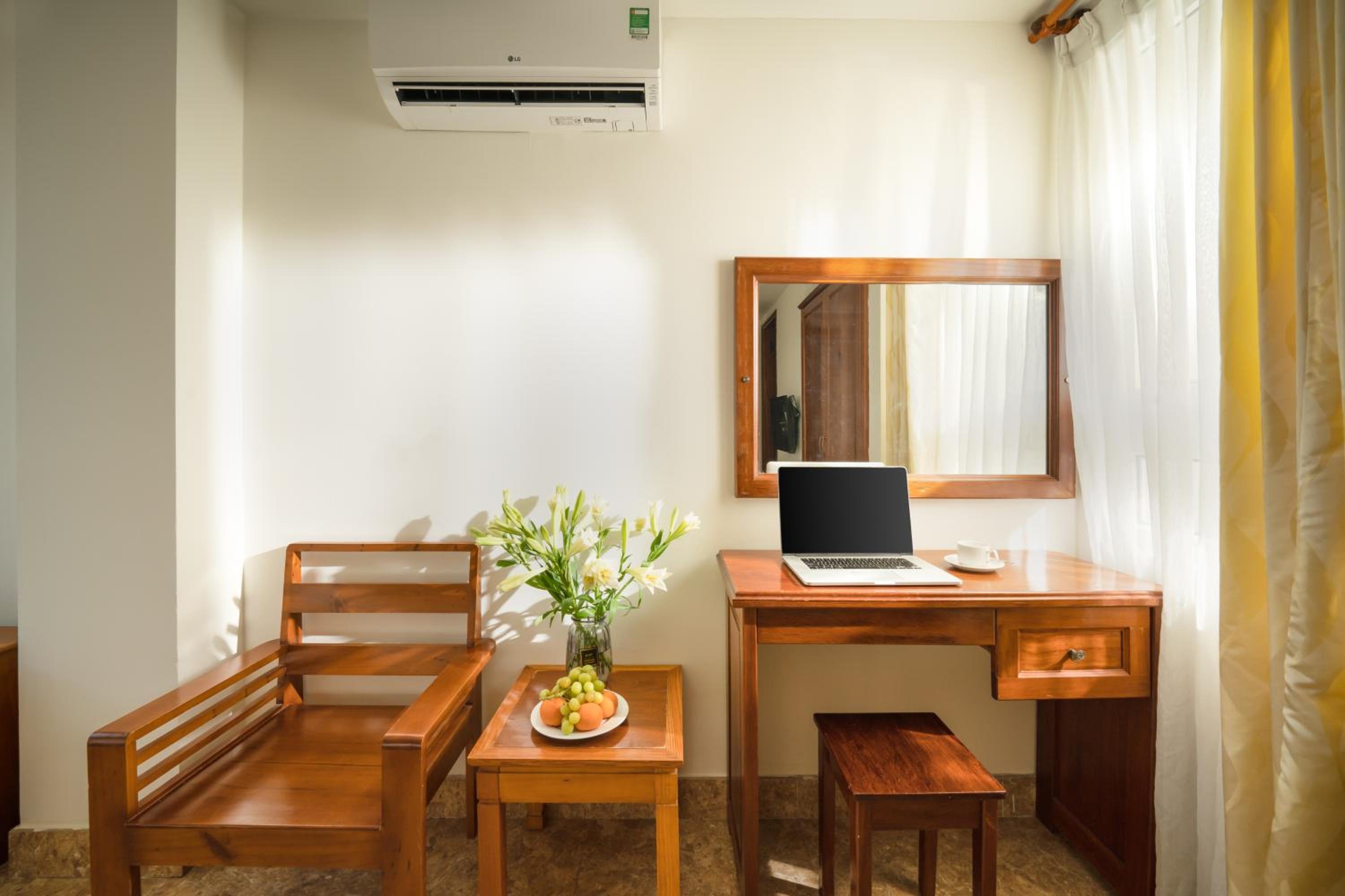 Superior Twin Room with City View photo 3