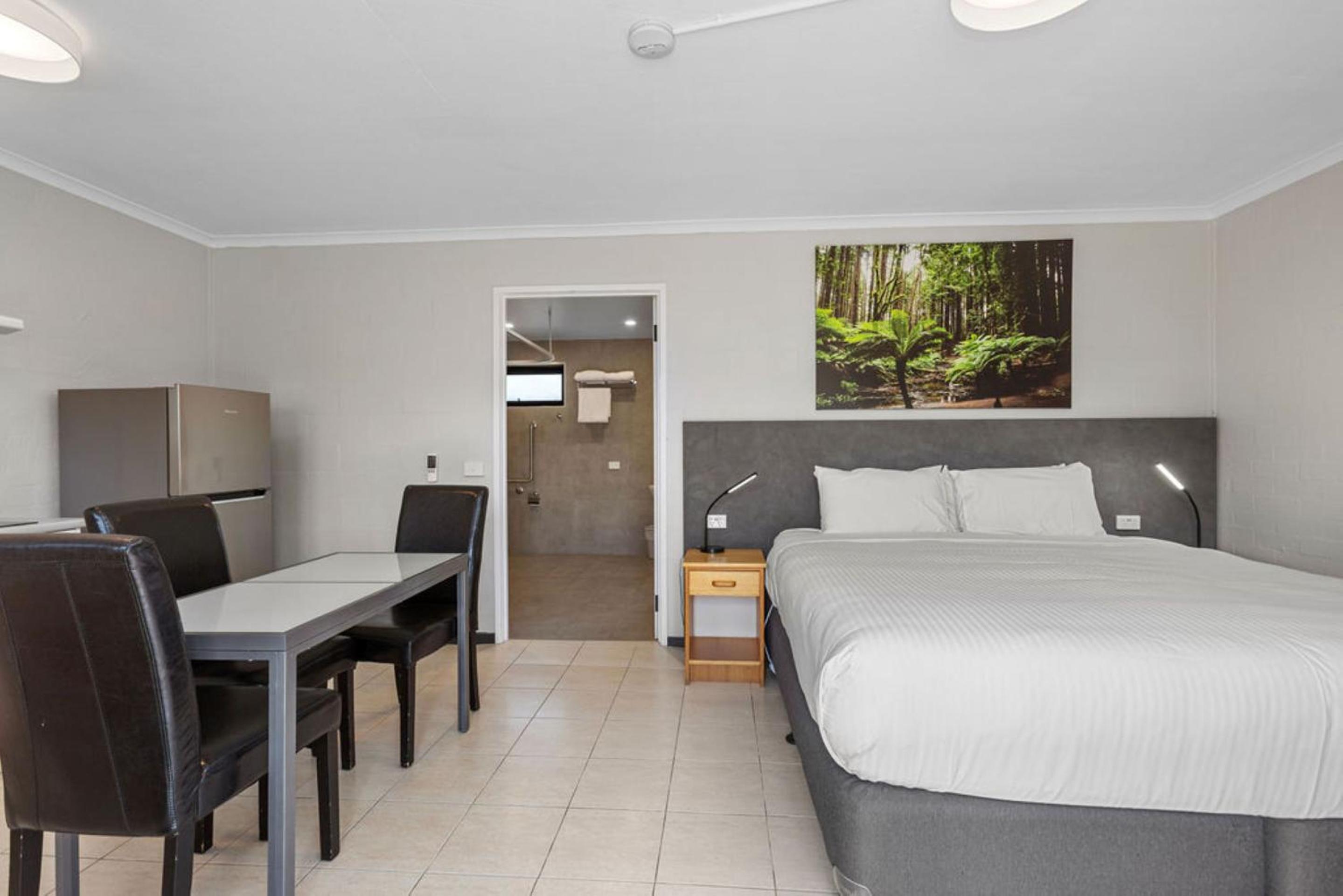 Accessible Apartment - Photo 1
