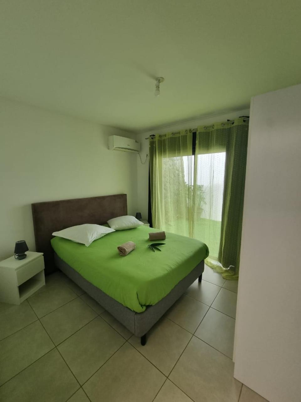 Three-Bedroom Villa photo 1