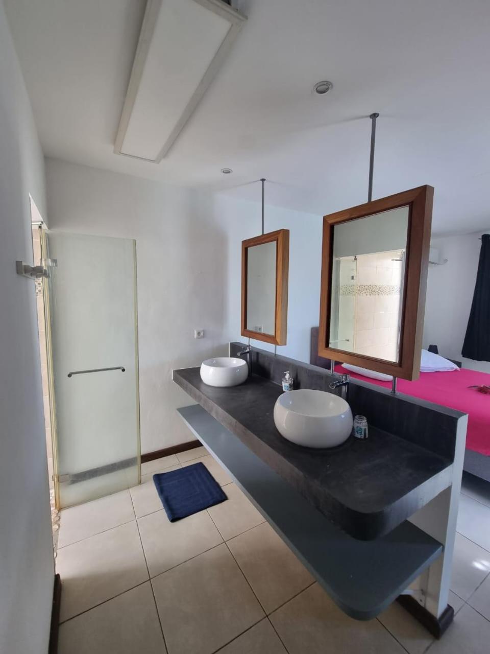 Three-Bedroom Villa photo 2