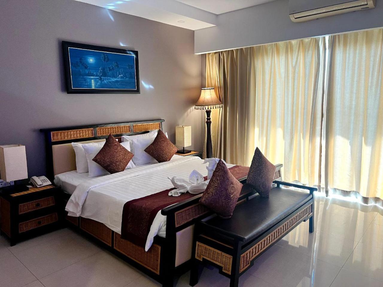 King Room with Sea View - Photo 16