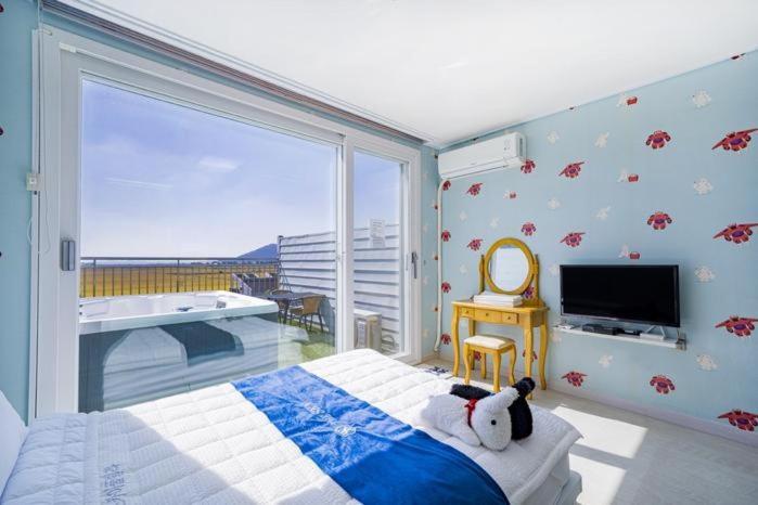 Deluxe Double Room with Balcony