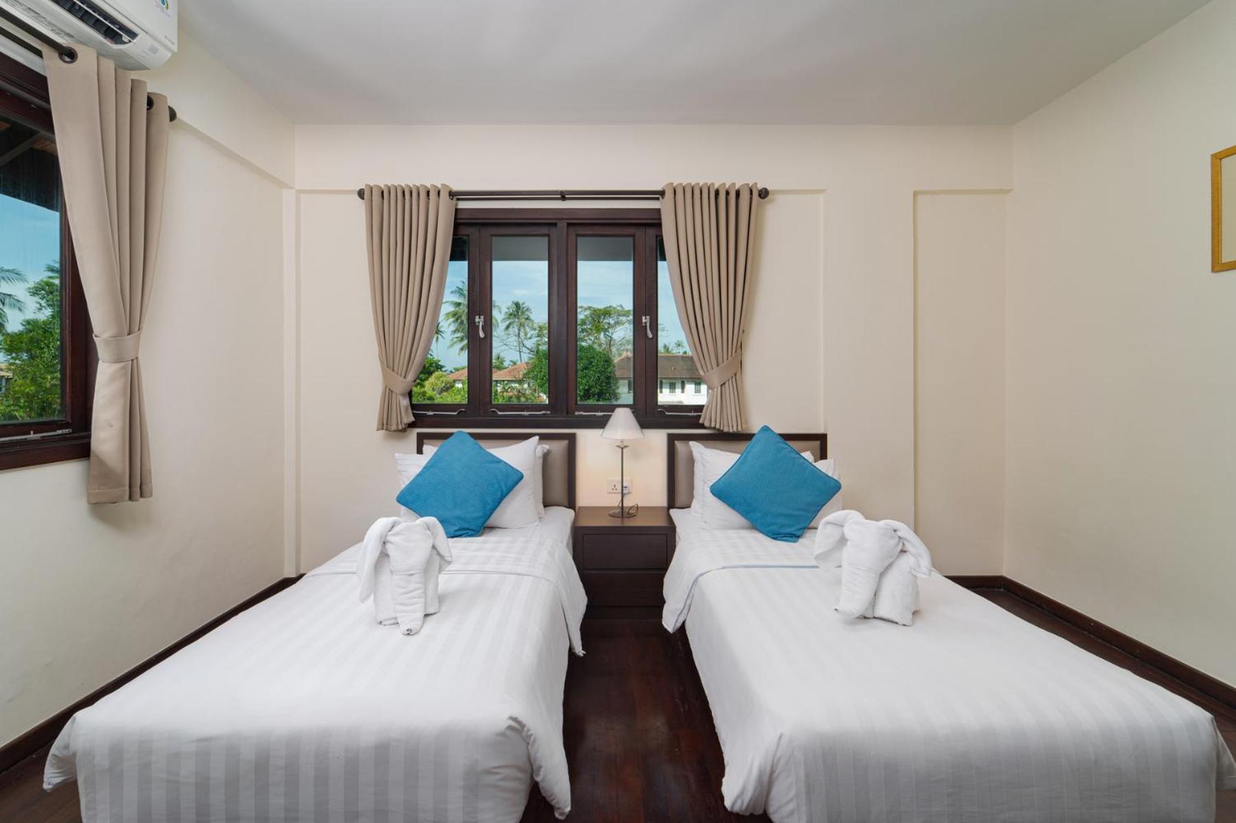 Three-Bedroom Villa photo 3